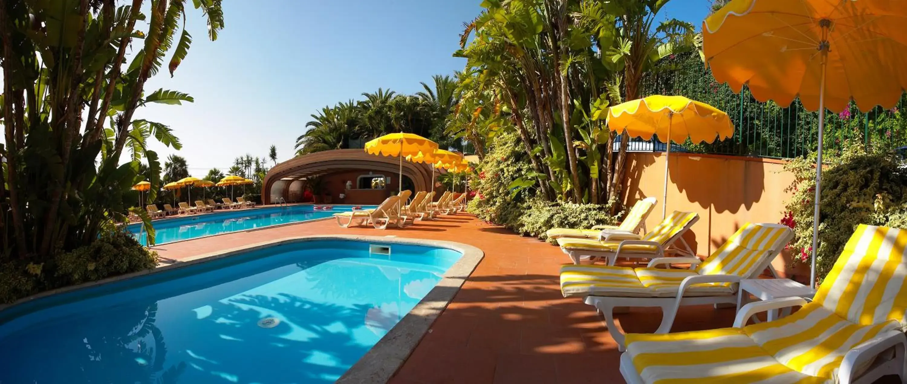 Swimming Pool in Hotel Caparena