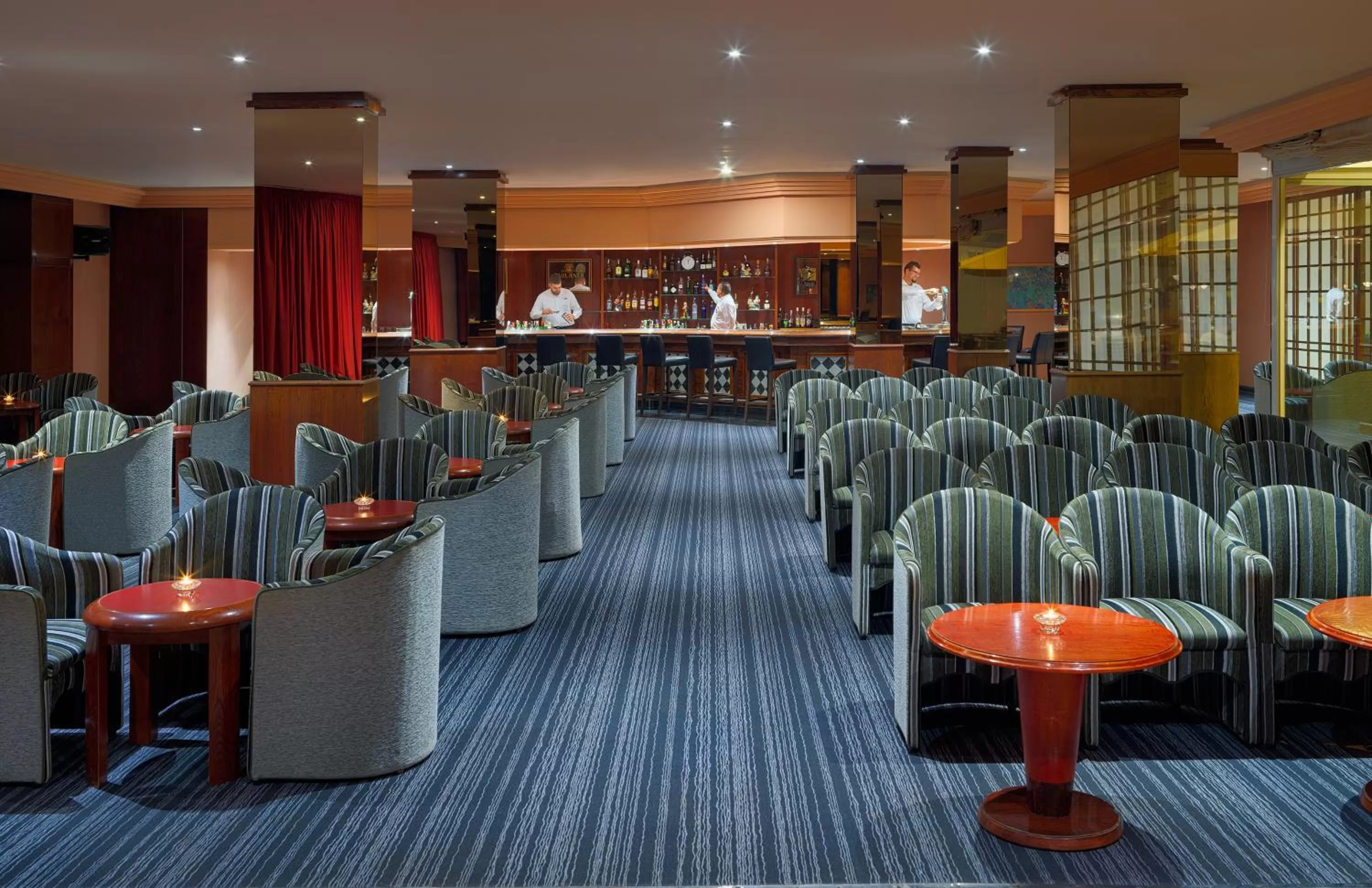 Lounge or bar in H10 Taburiente Playa