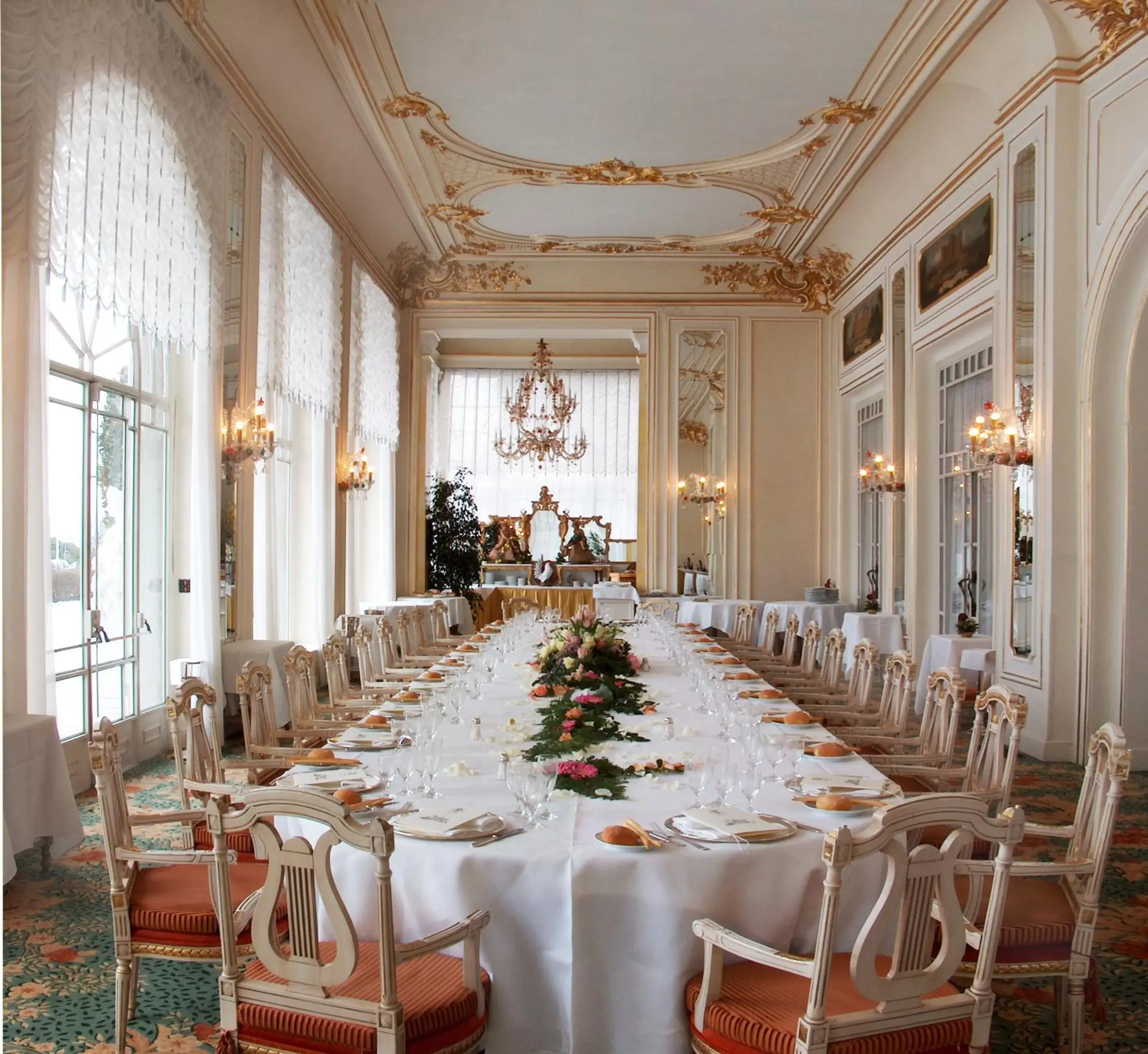 Business facilities, Restaurant/Places to Eat in Grand Hotel des Iles Borromées & SPA