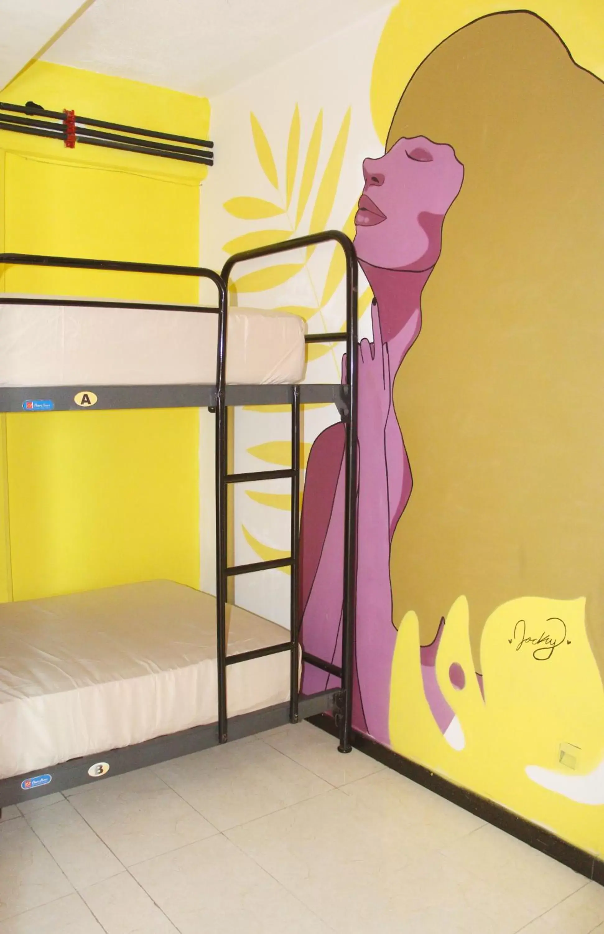 Photo of the whole room, Bunk Bed in Hotel & Hostal Casa de Luz Cancun