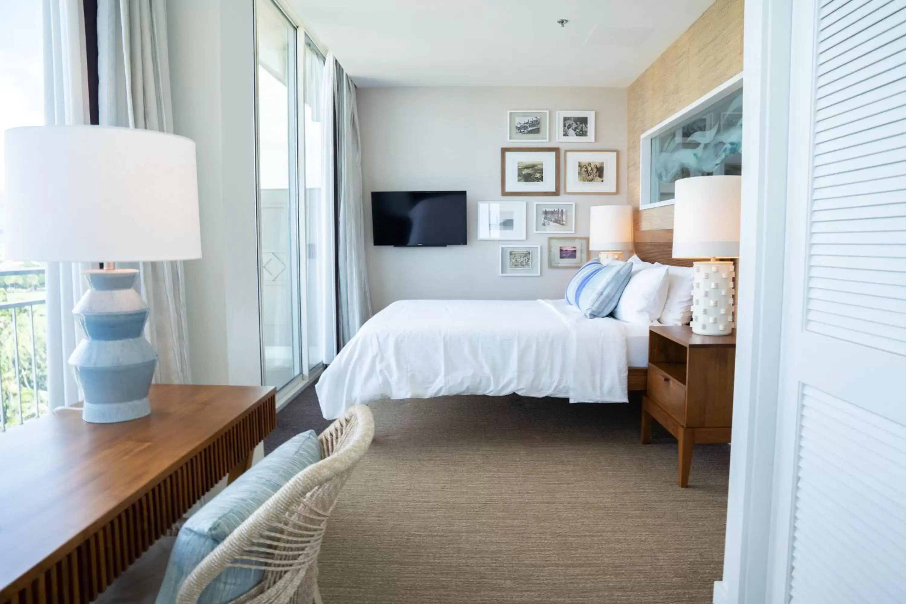 Bedroom in Kaimana Beach Hotel