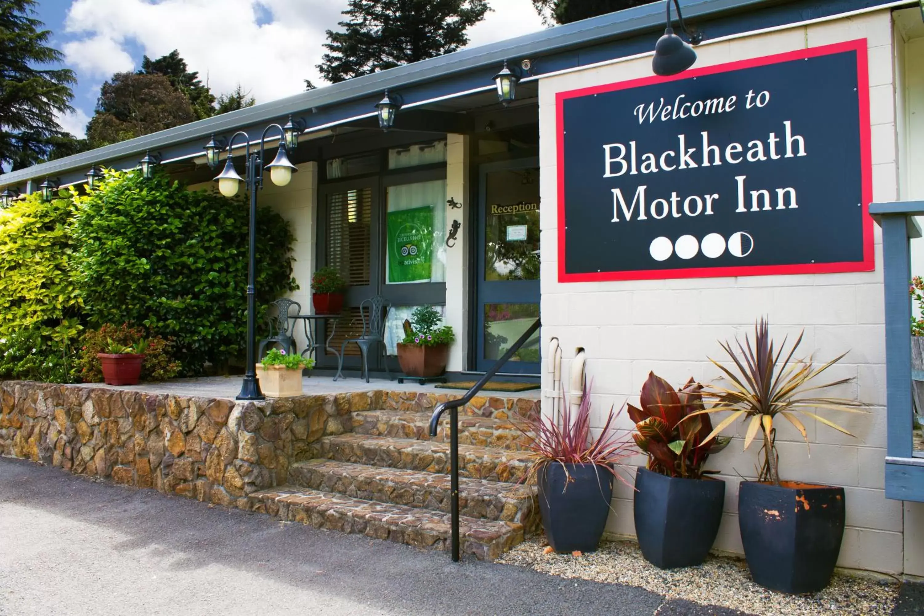 Facade/entrance in Blackheath Motor Inn