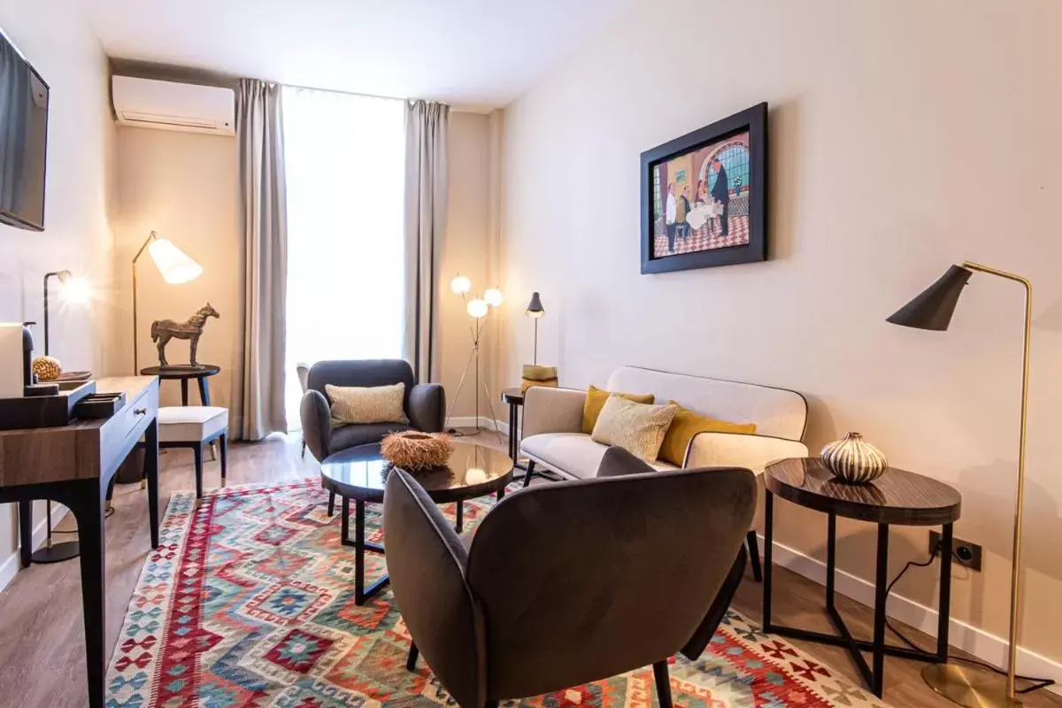 Living room, Seating Area in Hotel La Mère Germaine