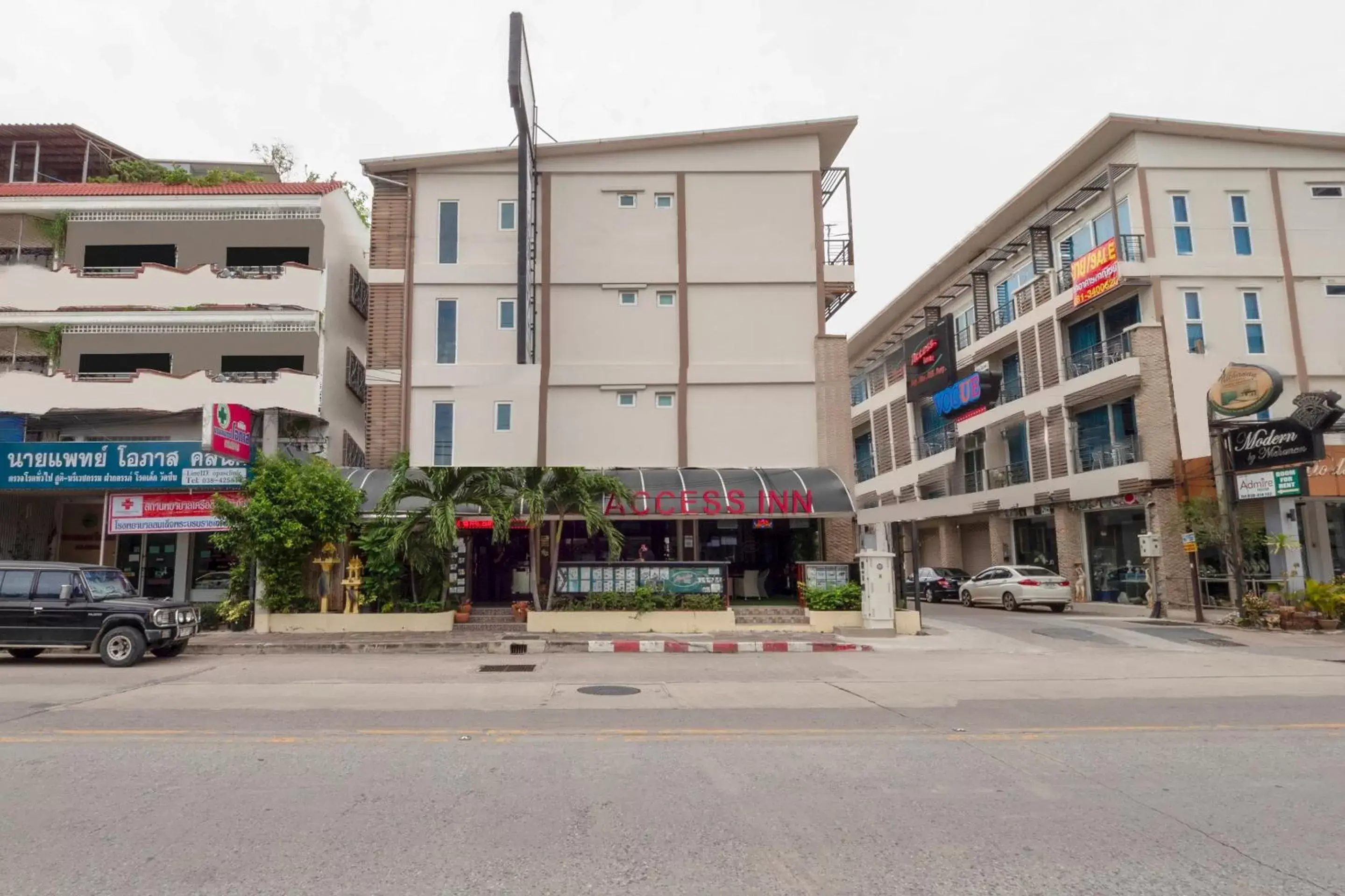 Facade/entrance, Property Building in Access Inn Pattaya