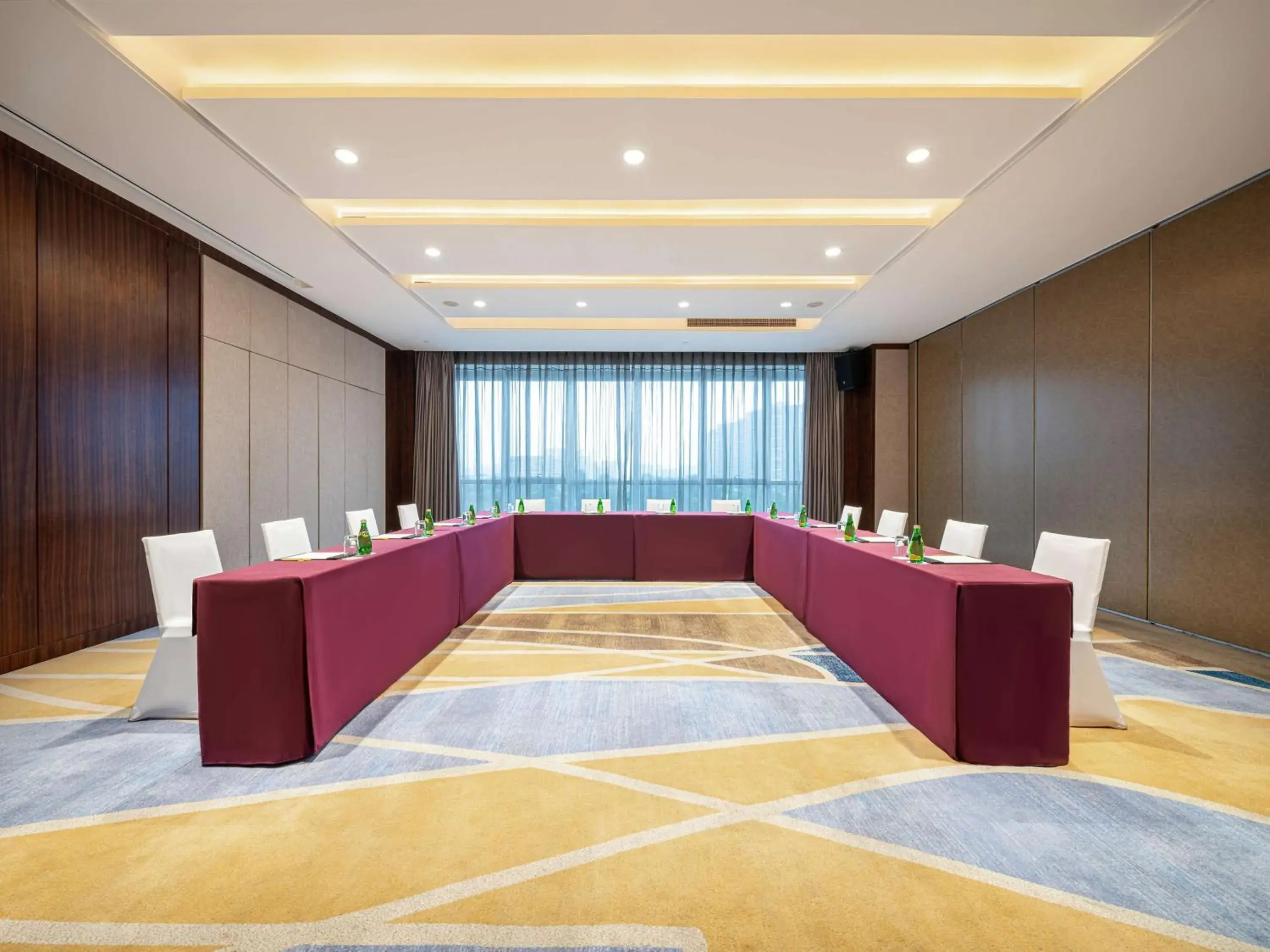 Meeting/conference room in Hilton Garden Inn Chengdu Huayang