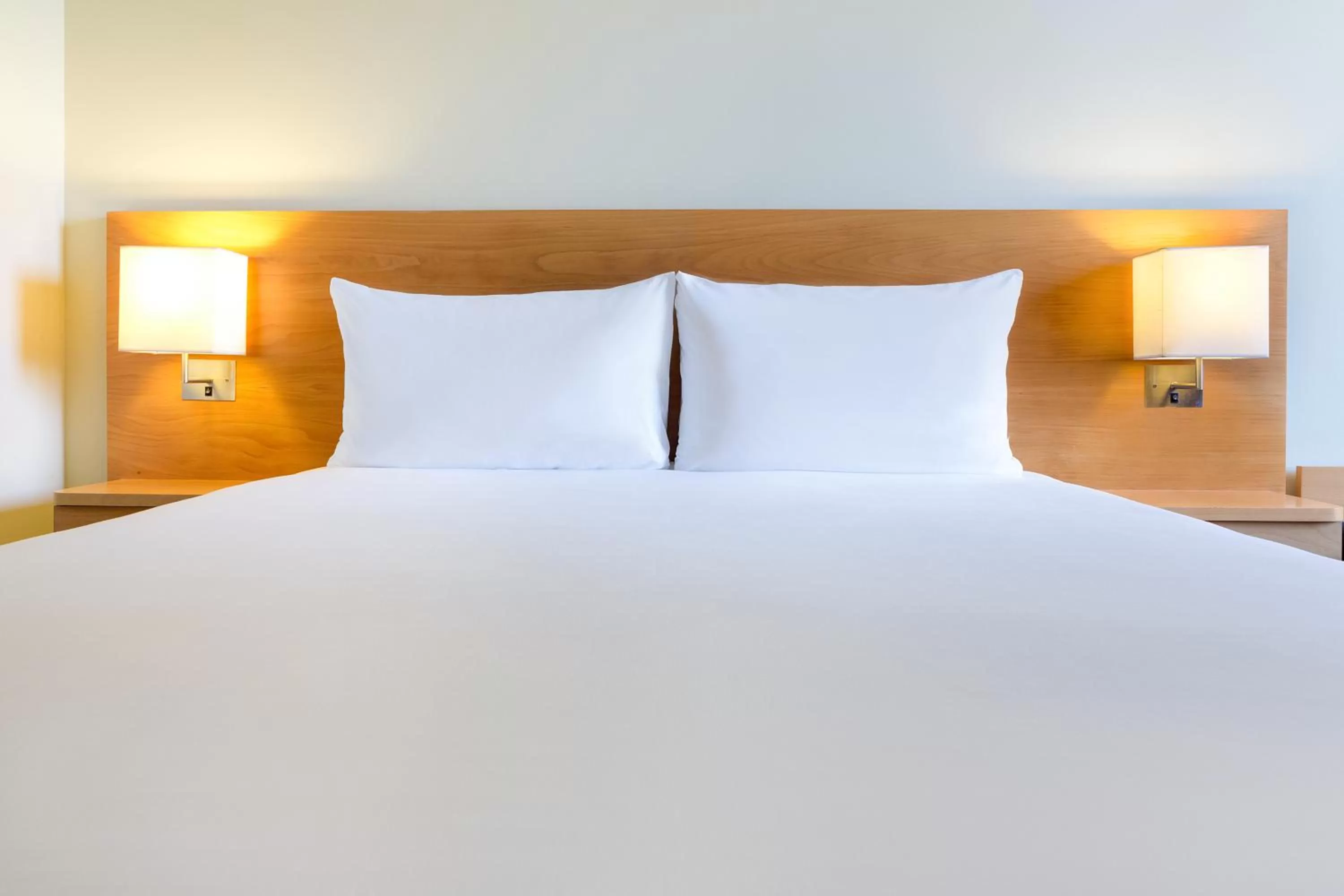 Bed in ibis Deira Creekside Dubai