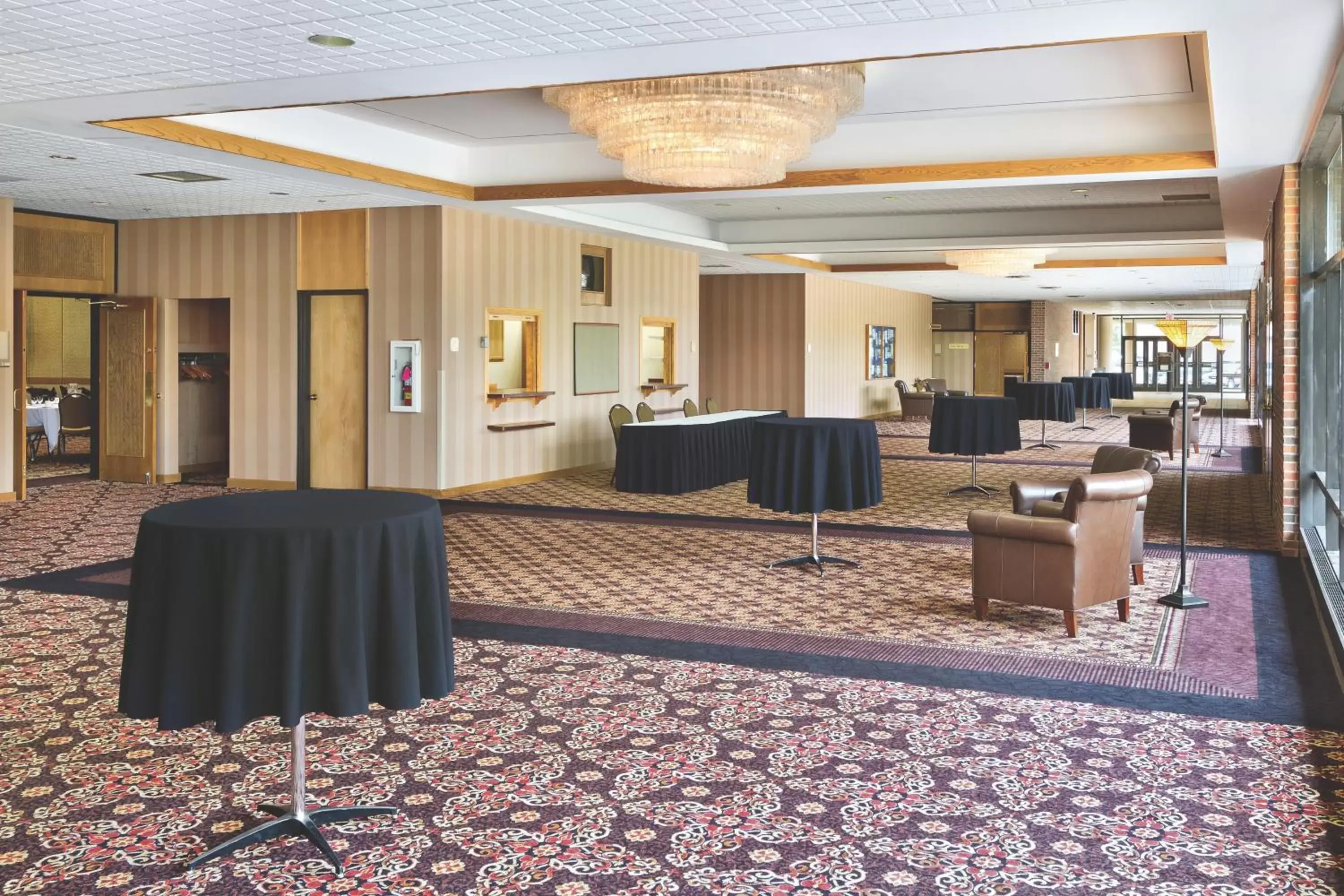 Banquet/Function facilities in Ramkota Hotel - Pierre