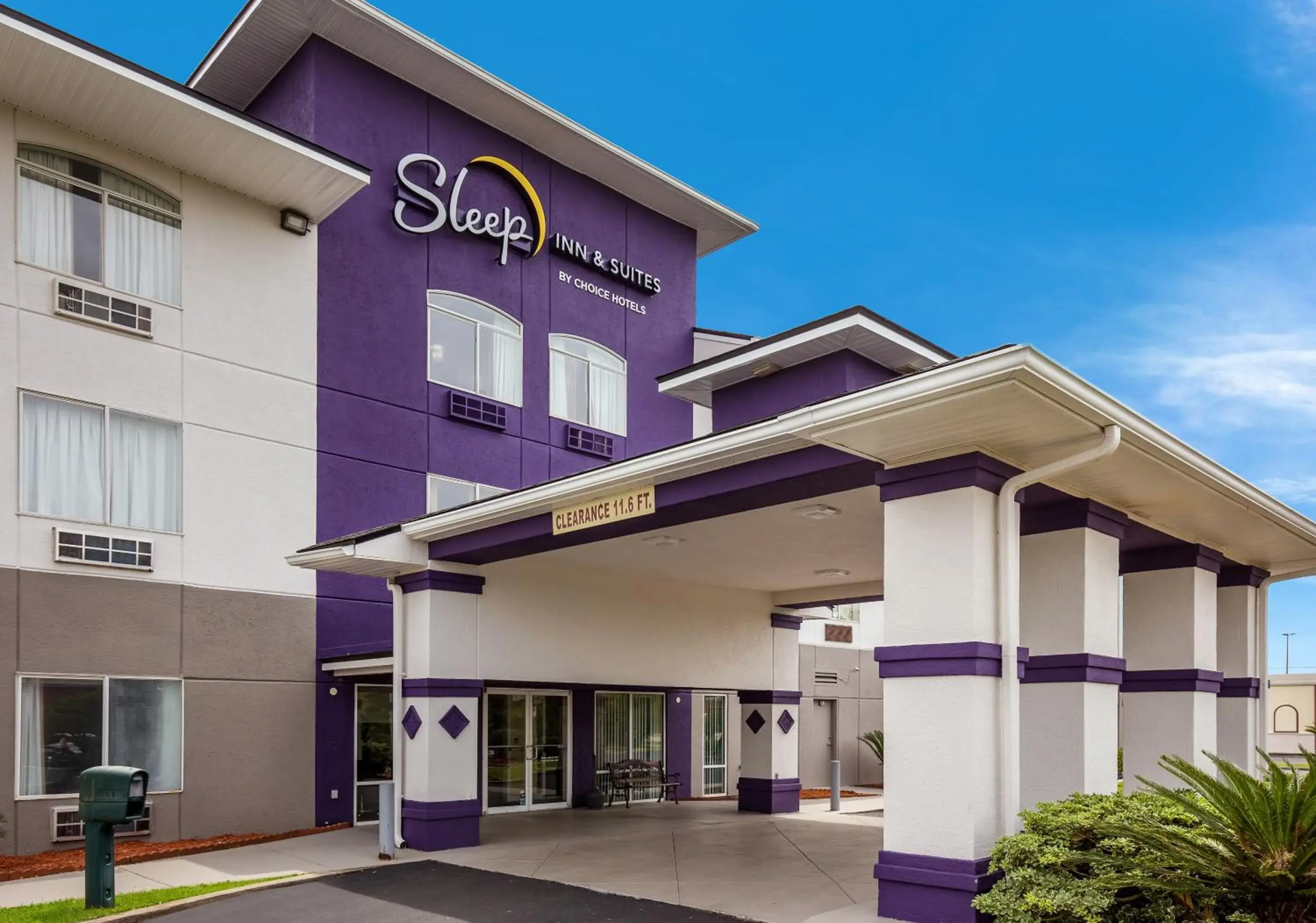 Property Building in Sleep Inn & Suites