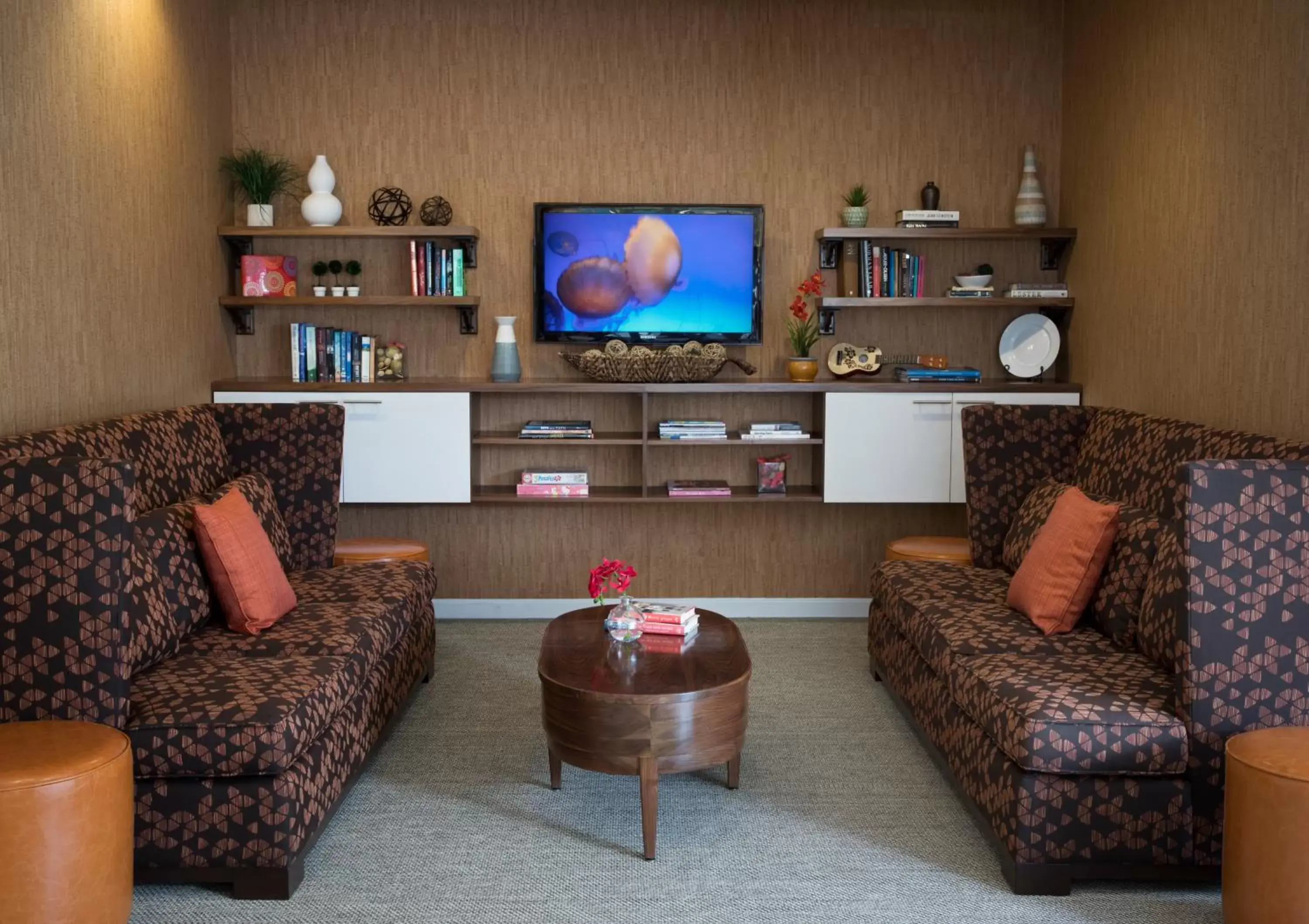 Lounge or bar, Seating Area in Coconut Waikiki Hotel