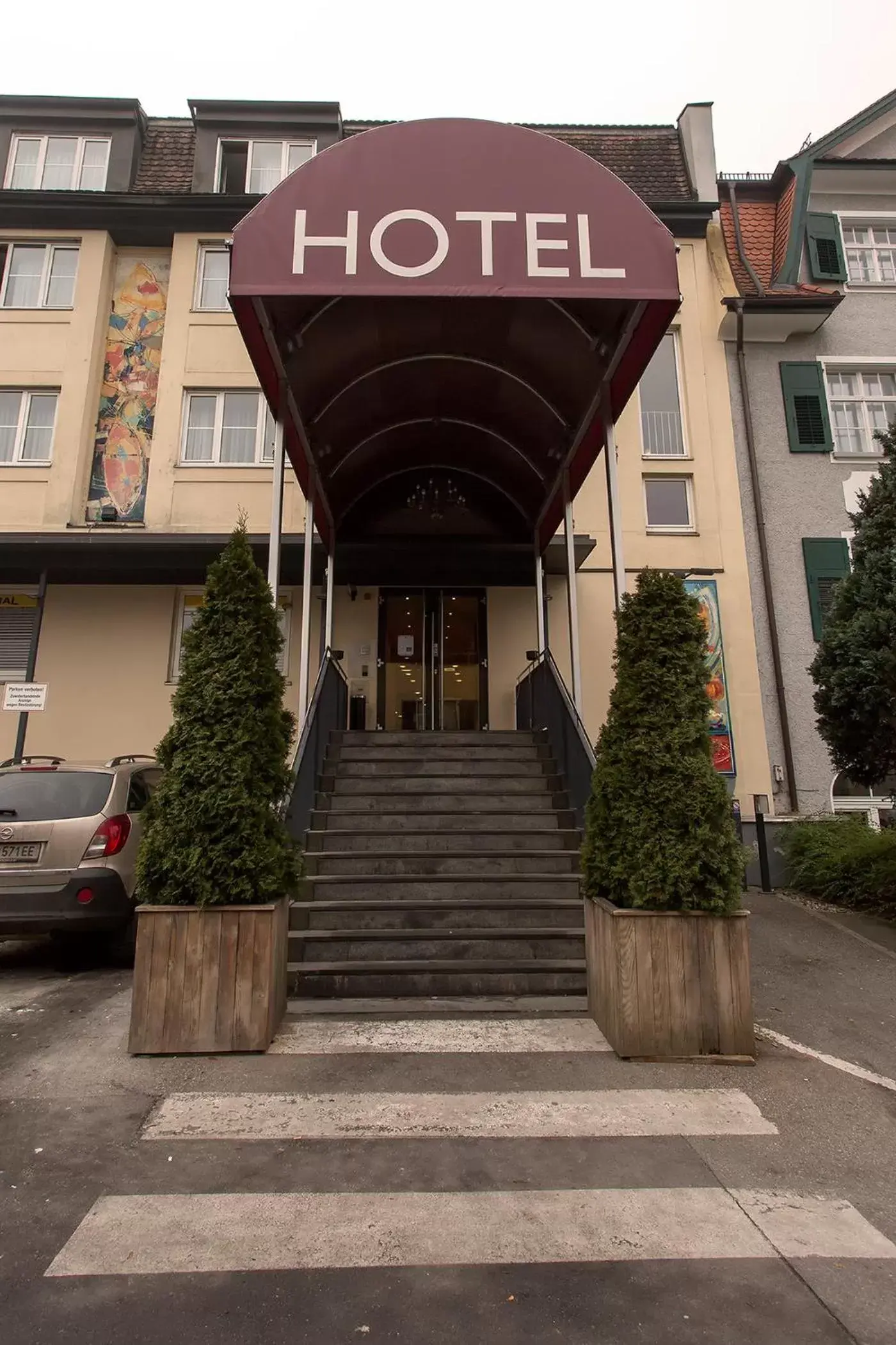 Facade/entrance in Central Hotel Löwen