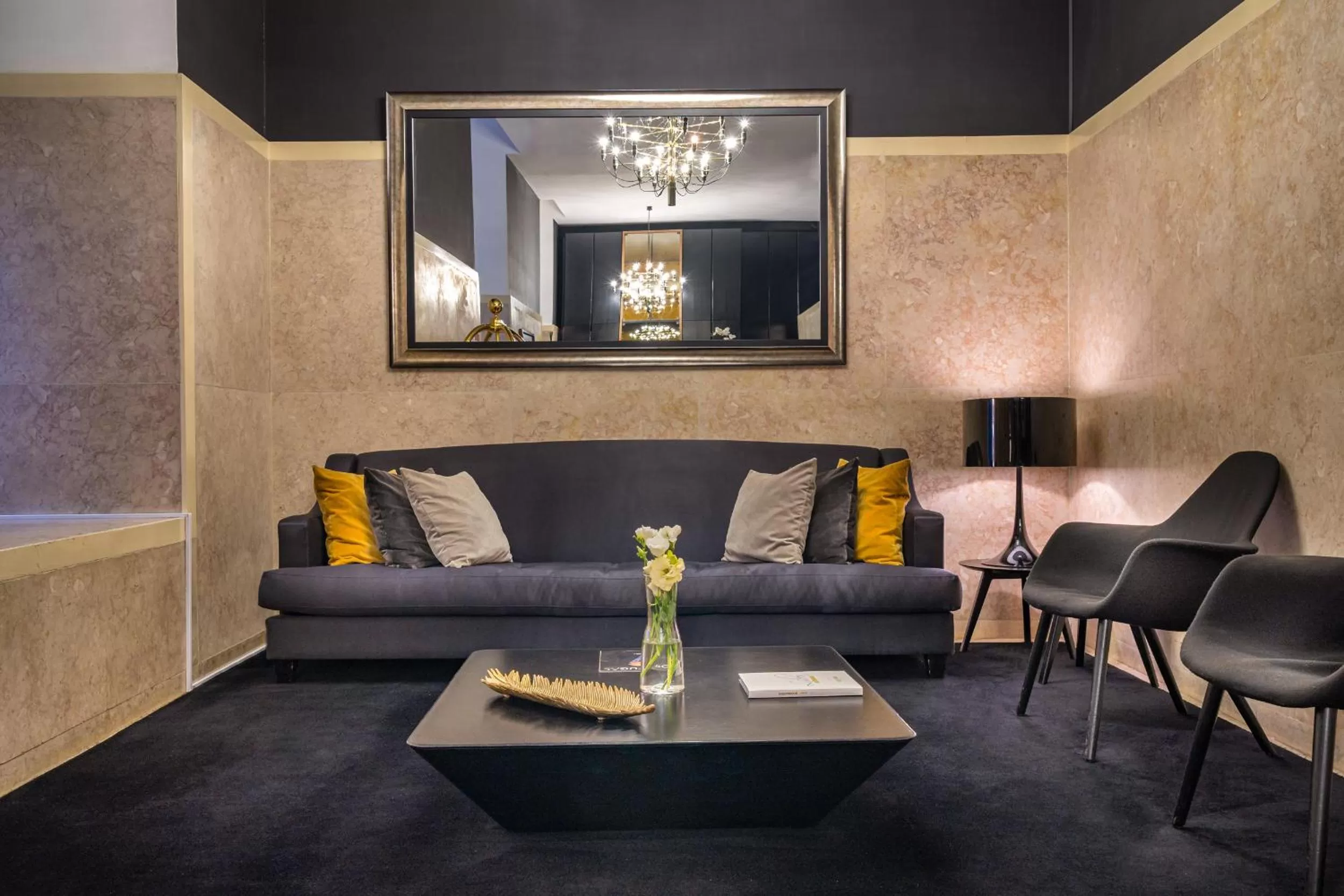 Lobby or reception in Hotel do Chiado