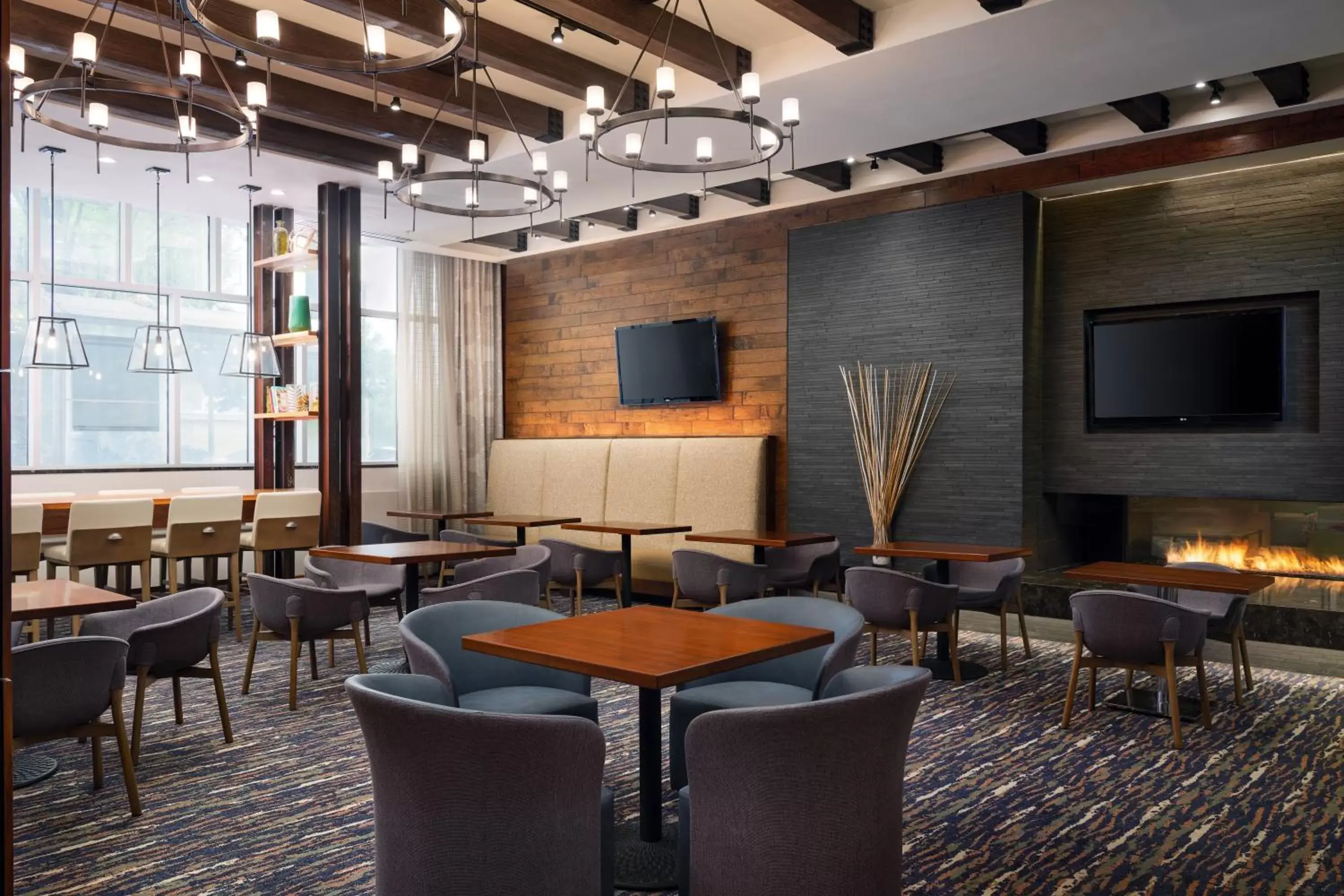 Dining area, Lounge/Bar in Homewood Suites Atlanta Midtown