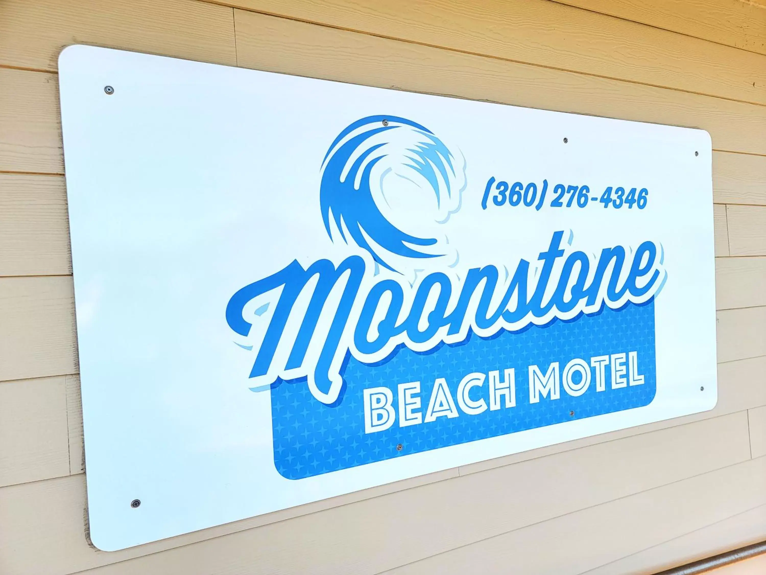 Property building, Property Logo/Sign in Moonstone Beach Motel