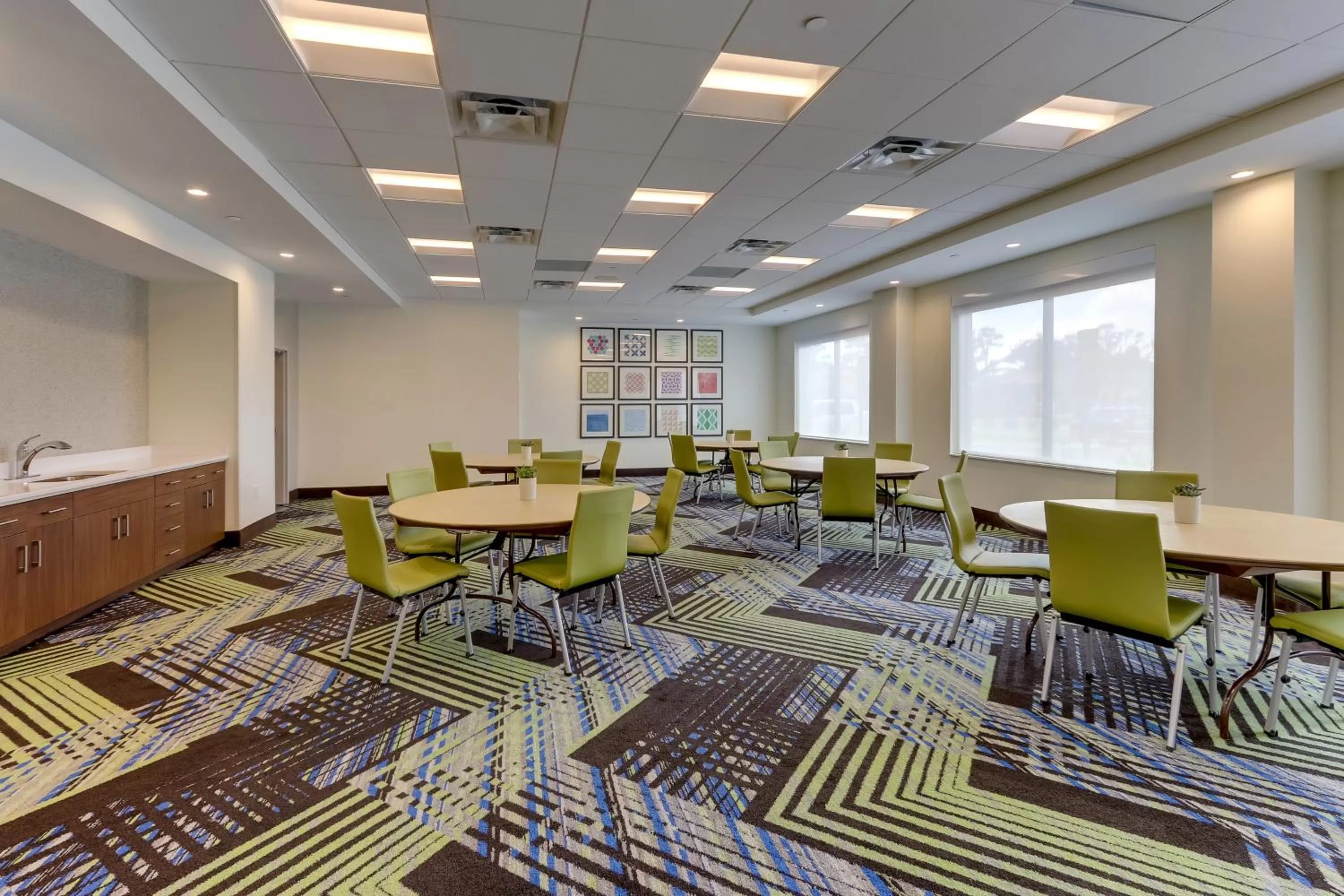 Meeting/conference room in Holiday Inn Express - Wilmington - Porters Neck by IHG