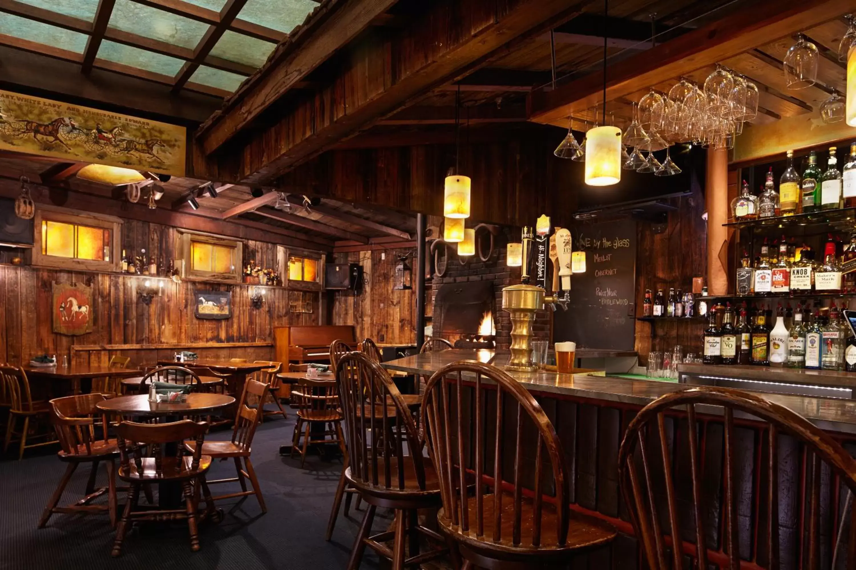 Restaurant/places to eat in Concord's Colonial Inn Restaurant/places to eat in Concord's Colonial Inn