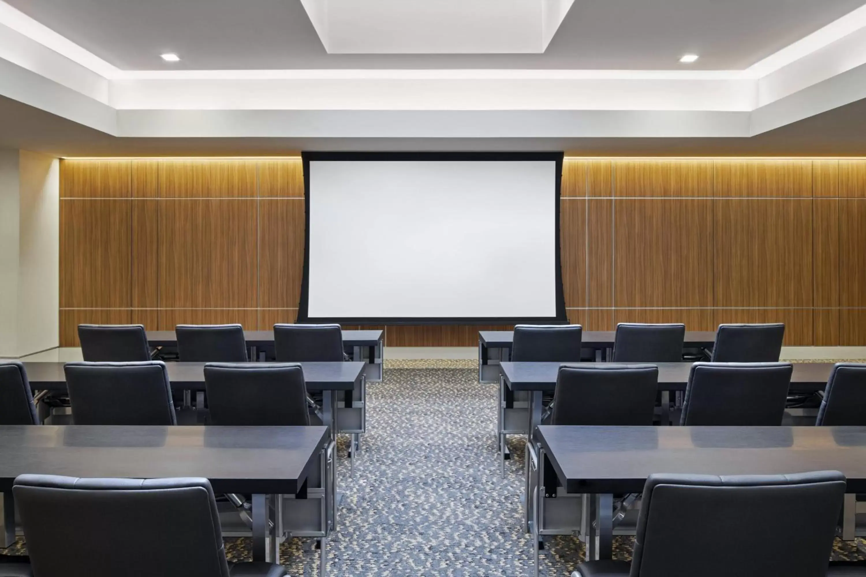 Meeting/conference room in AC Hotel by Marriott Louisville Downtown