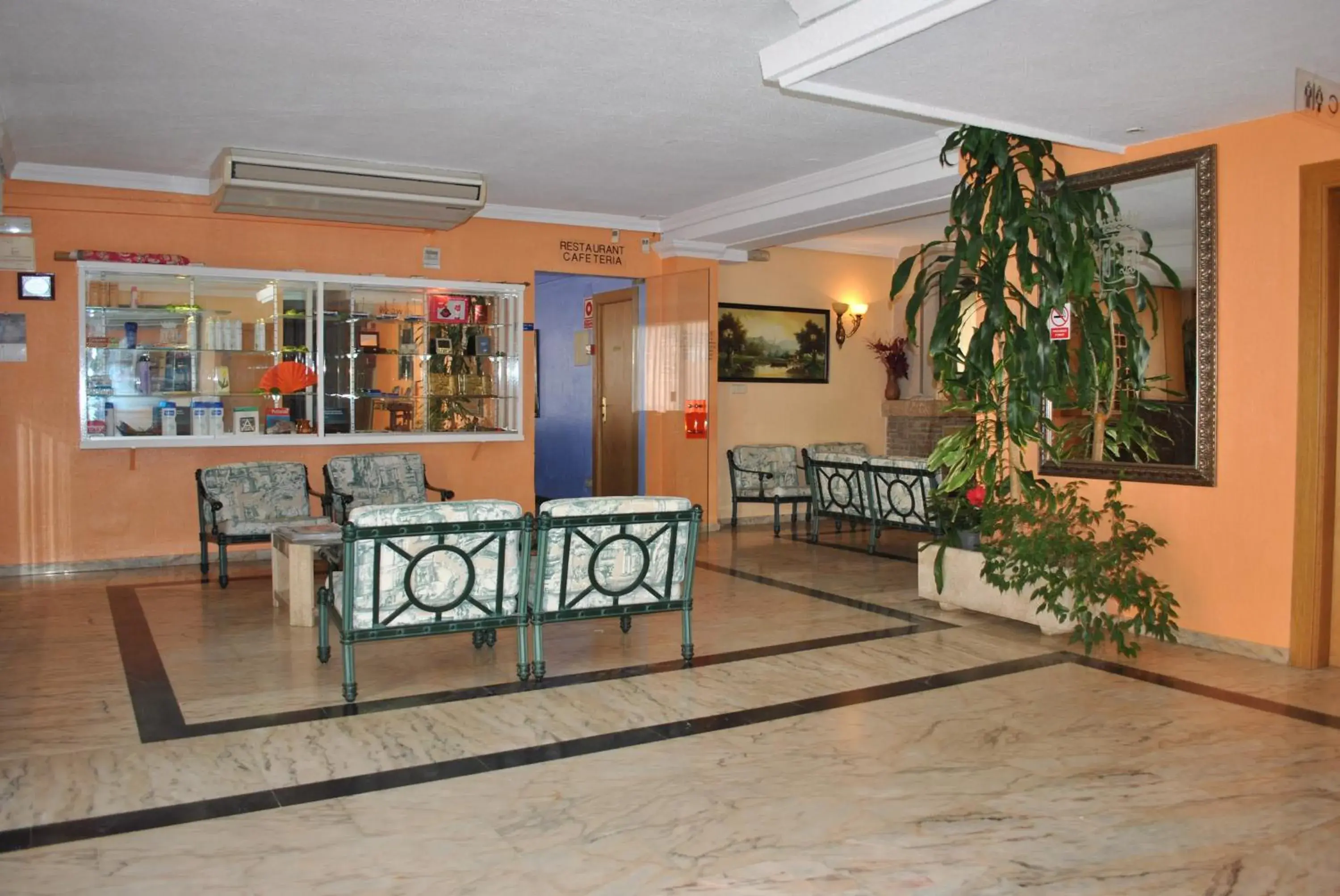 Lobby or reception in Felipe II