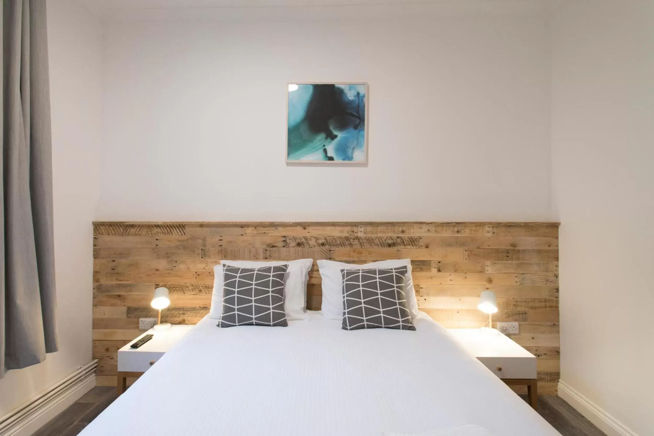 Bed in Tregenna Castle Resort