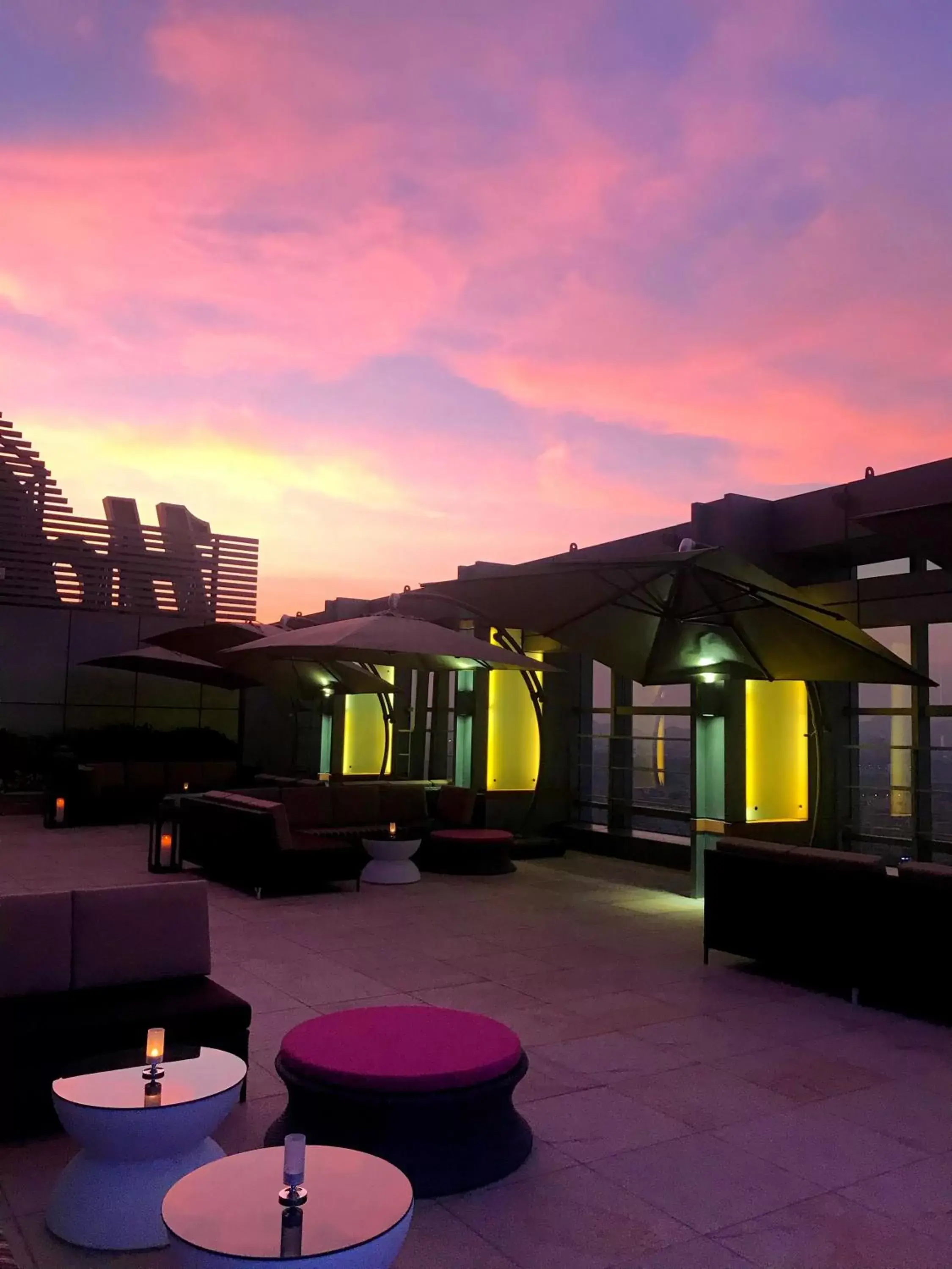 Lounge or bar, Sunrise/Sunset in Hard Rock Hotel Shenzhen