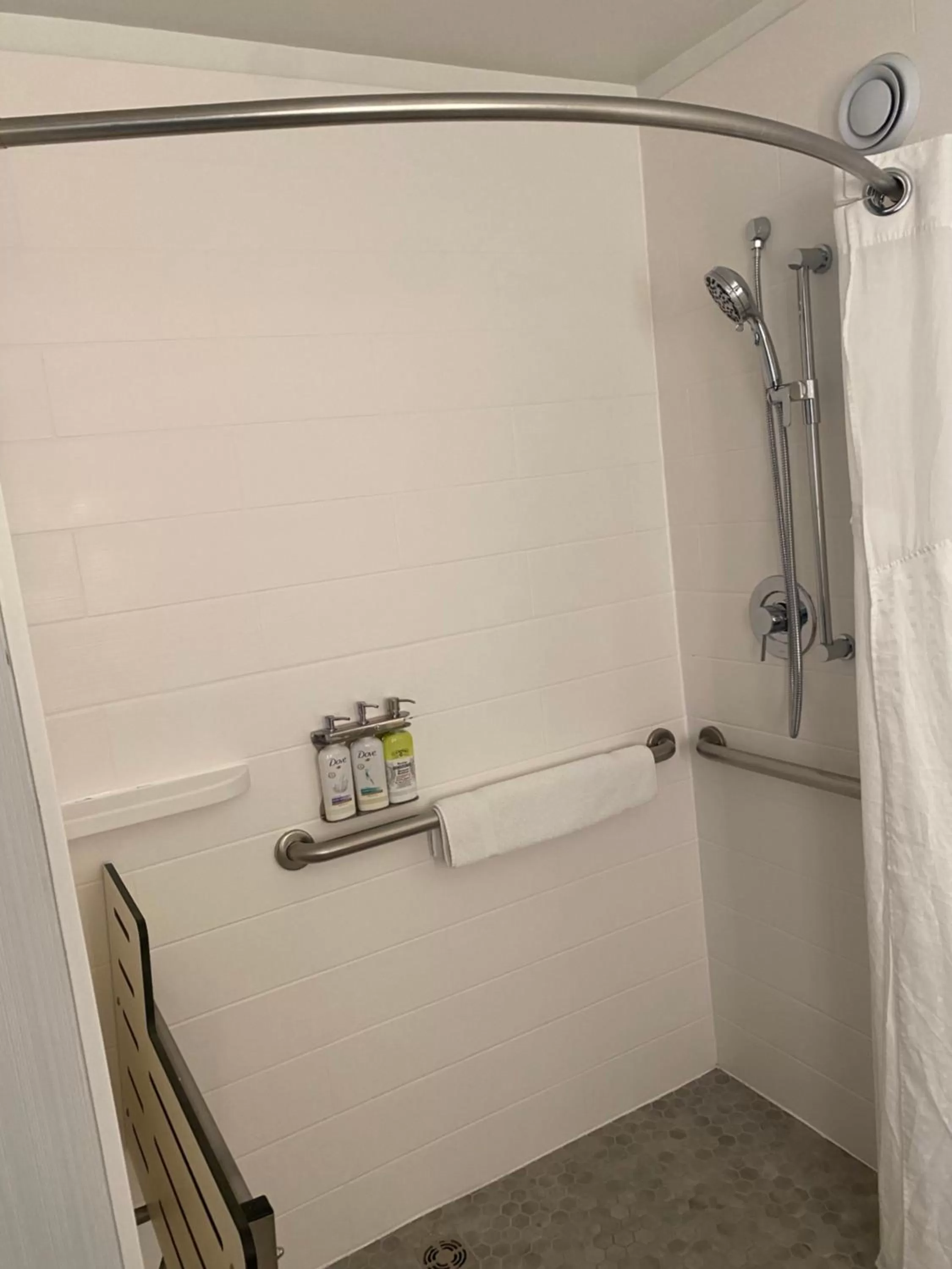 Standard King Room with Mobility Accessible Roll-In Shower in Holiday Inn Express Hotel & Suites Hermosa Beach, an IHG Hotel
