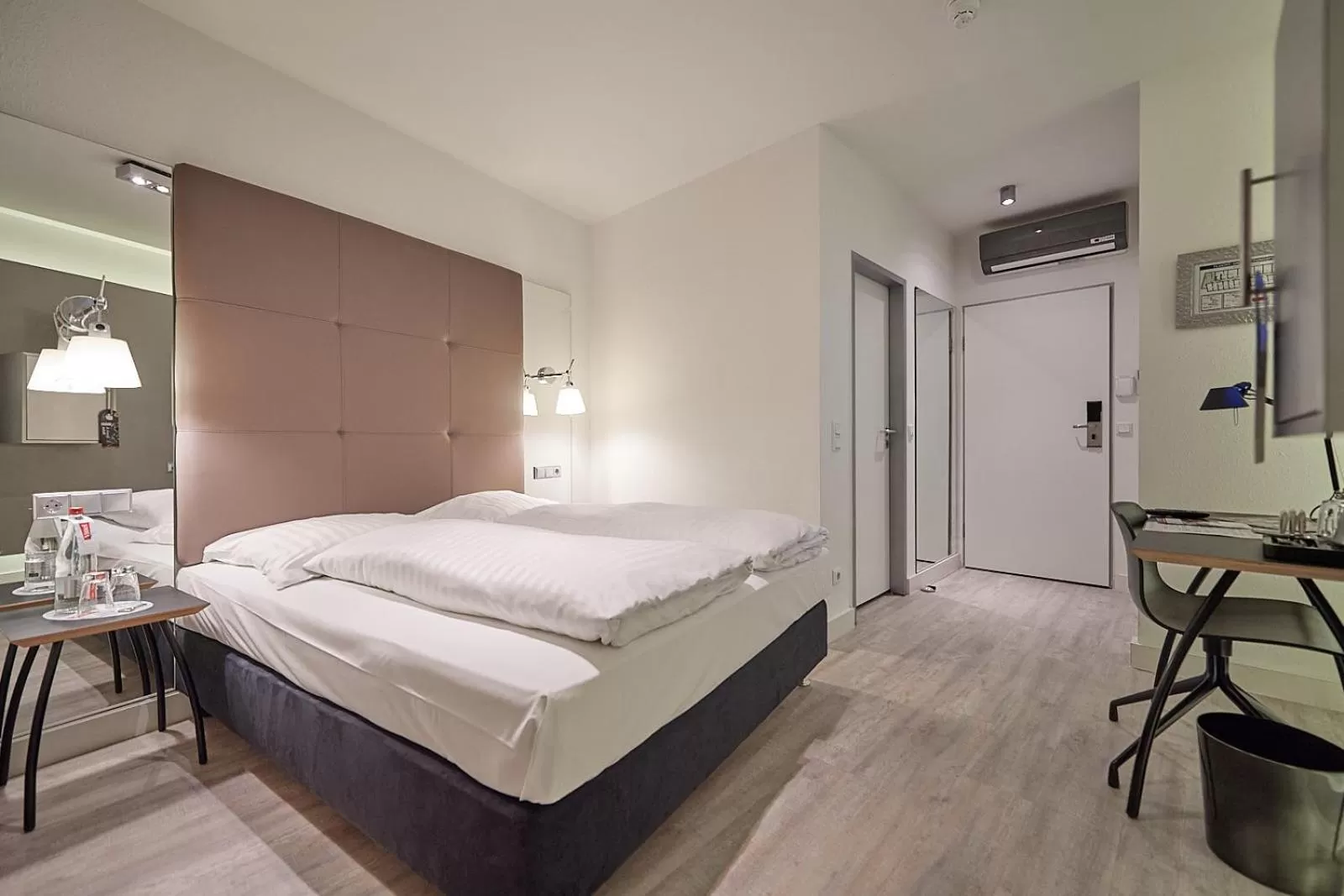 Decorative detail, Bed in Hotel Amadeus