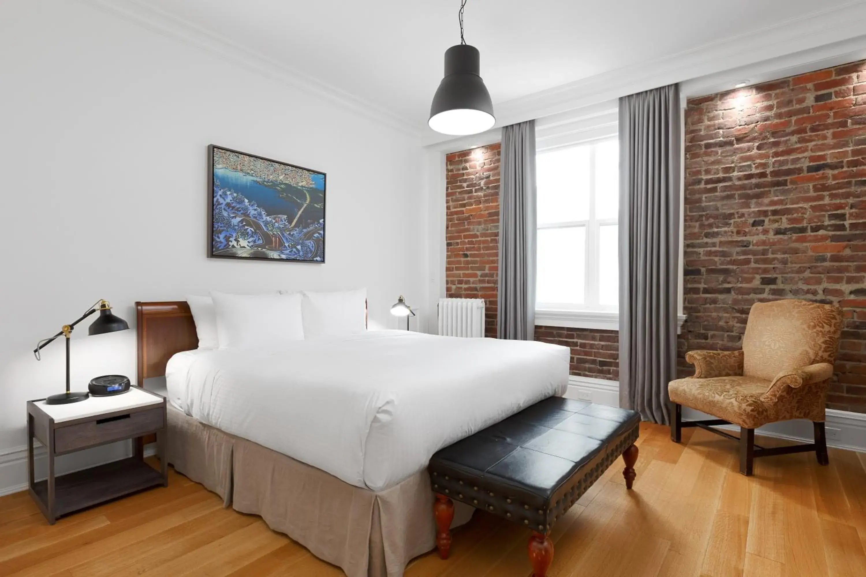 Bedroom, Bed in Victorian Hotel