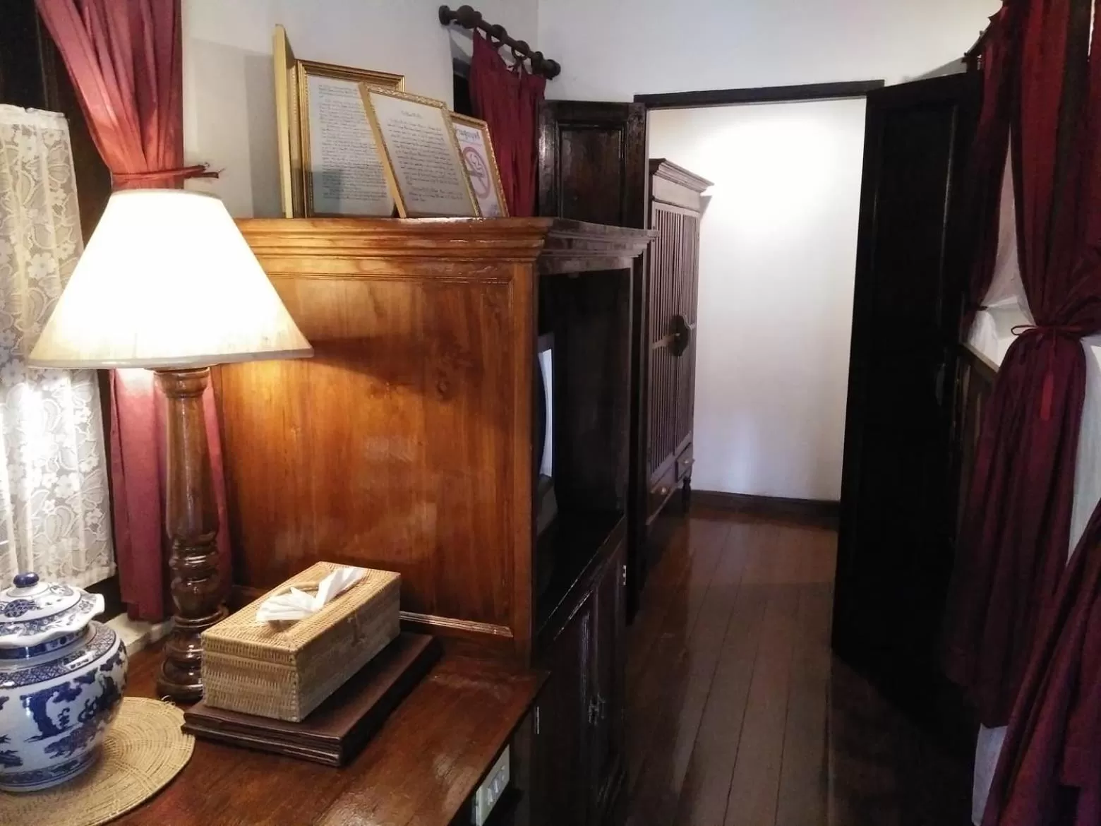 Tri Yaan Na Ros Colonial House