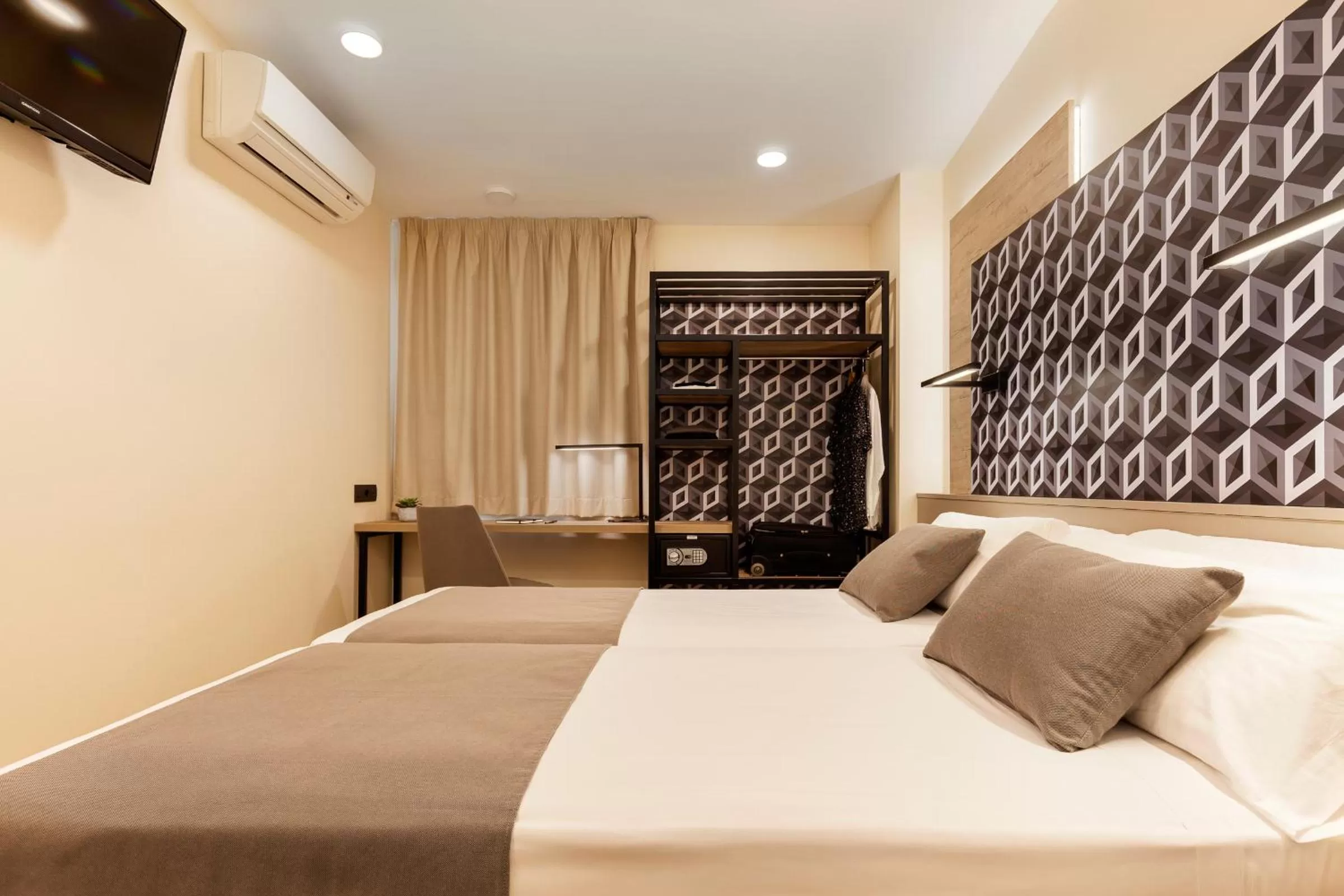 Bedroom, Bed in Ronda House