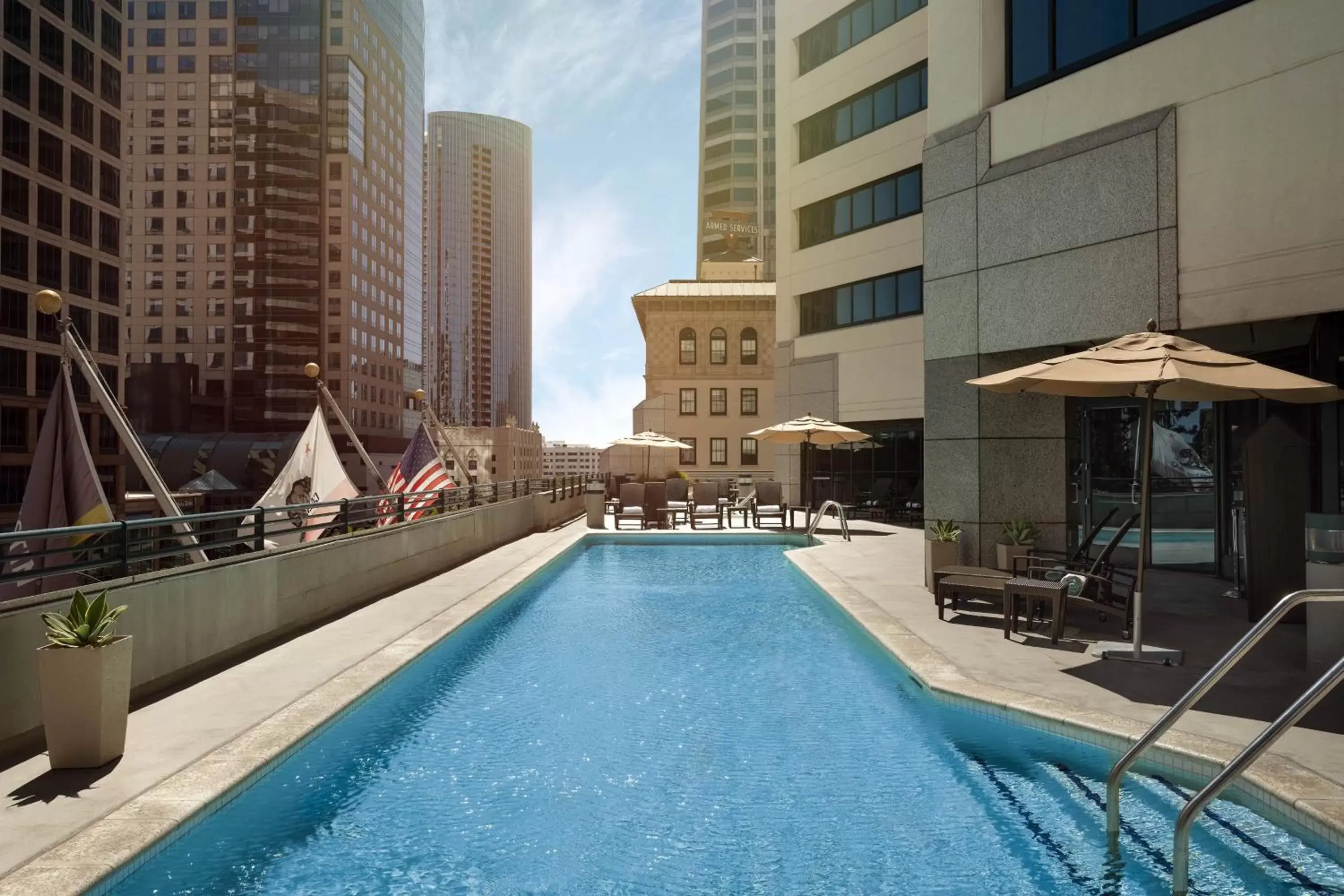 Swimming Pool in The Westin San Diego Bayview