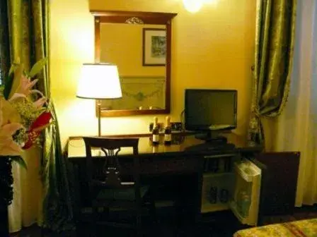 Seating area, TV/Entertainment Center in Hotel La Loggia