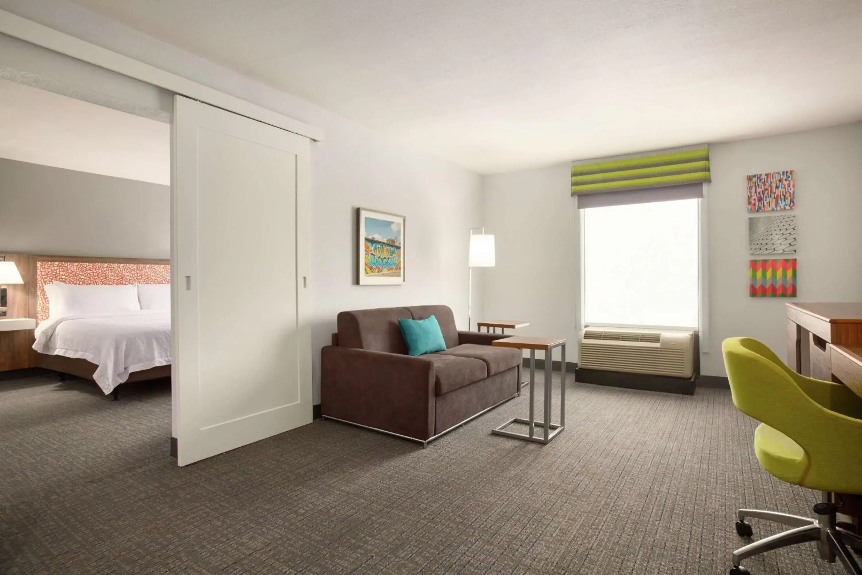 Bedroom, Seating Area in Hampton Inn & Suites Houston-Cypress Station