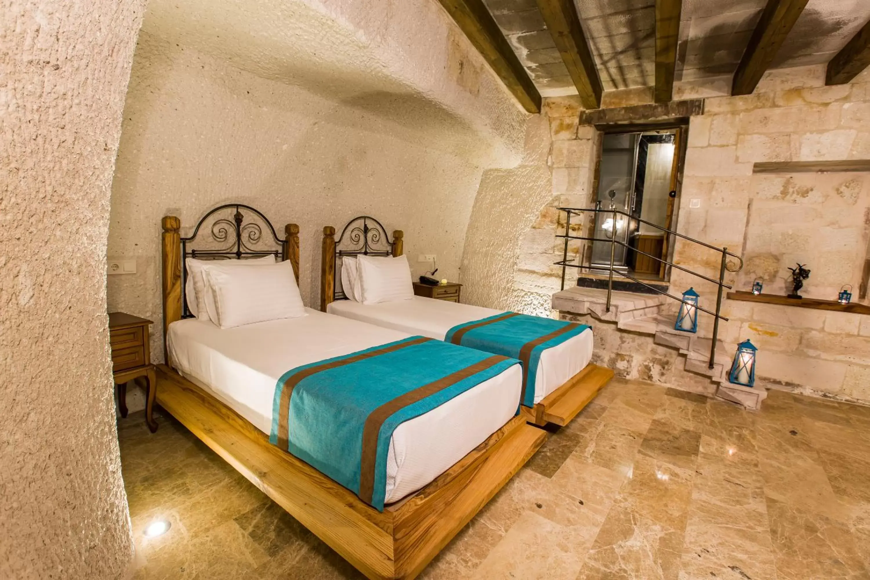 Bedroom, Bed in Imperial Cave Suites & Spa