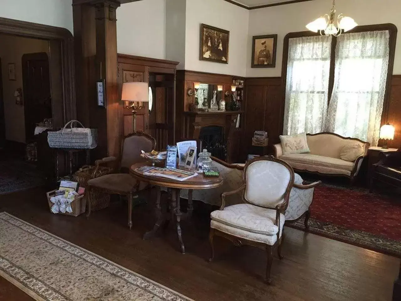 Lobby or reception, Seating Area in Bradford Place Inn (California)