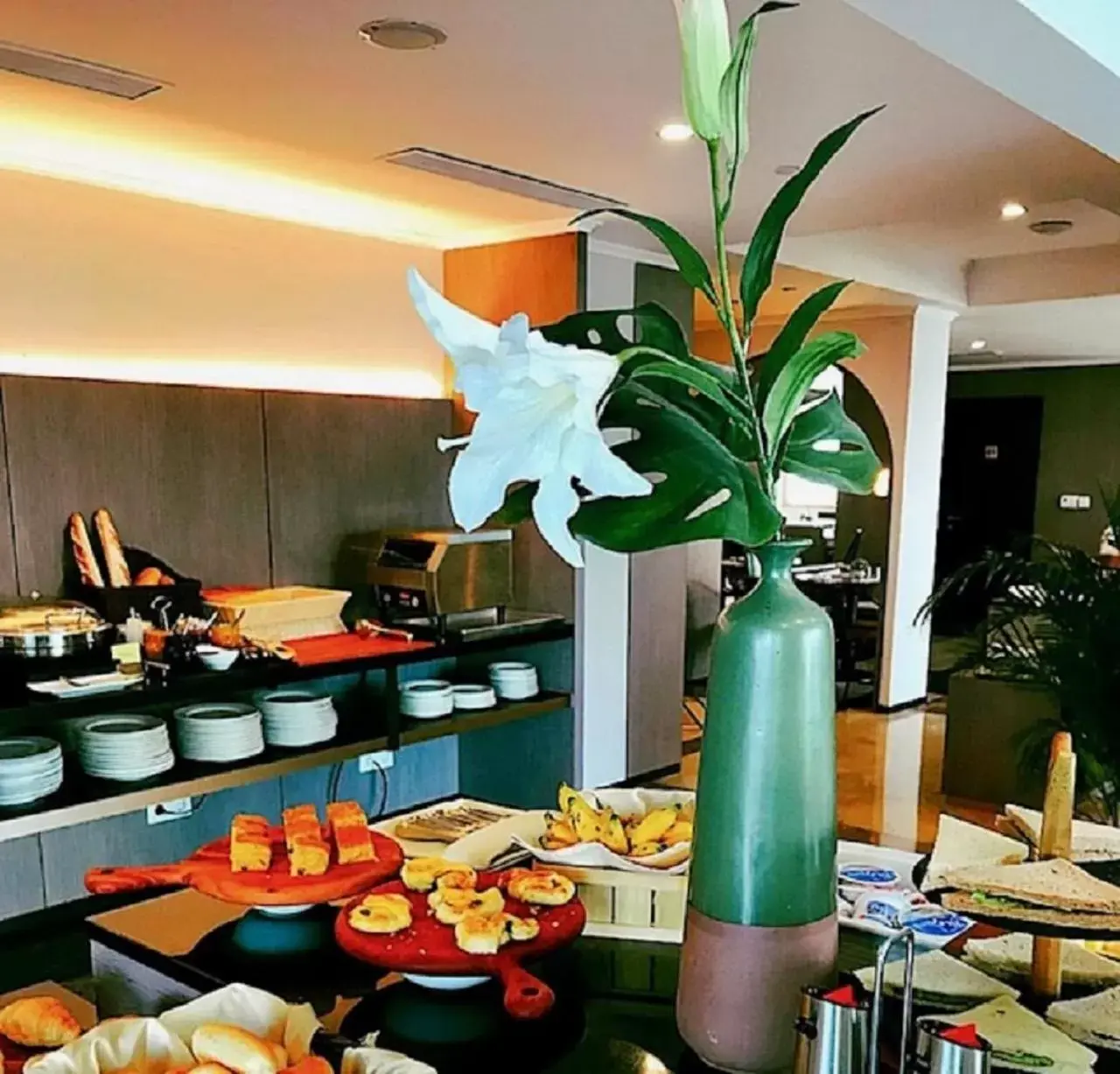 Continental breakfast, Restaurant/Places to Eat in Somerset Grand Citra Jakarta