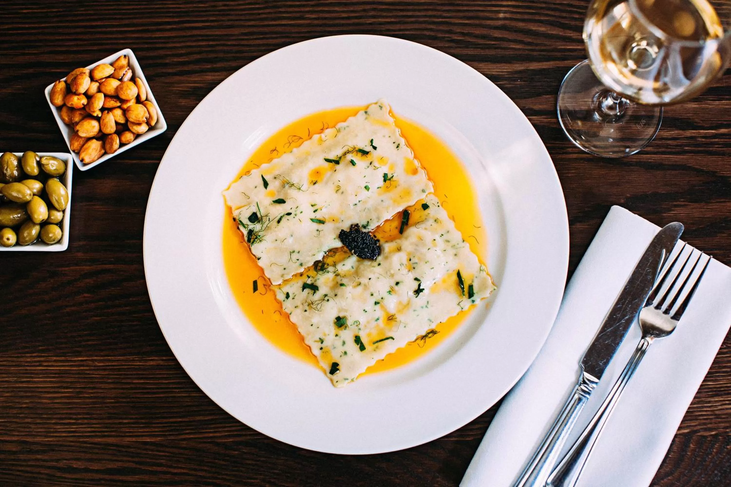 Restaurant/places to eat in Kimpton Hotel Vintage Seattle by IHG