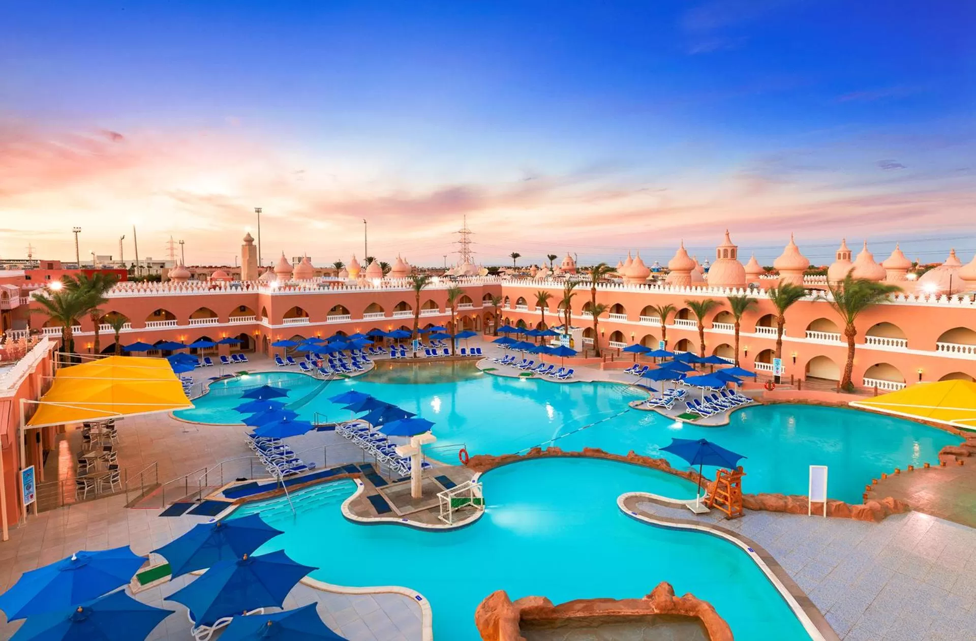 Swimming pool in Pickalbatros Alf Leila Wa Leila Resort - Neverland Hurghada