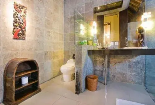 Bathroom in Puri Darma Agung Villa