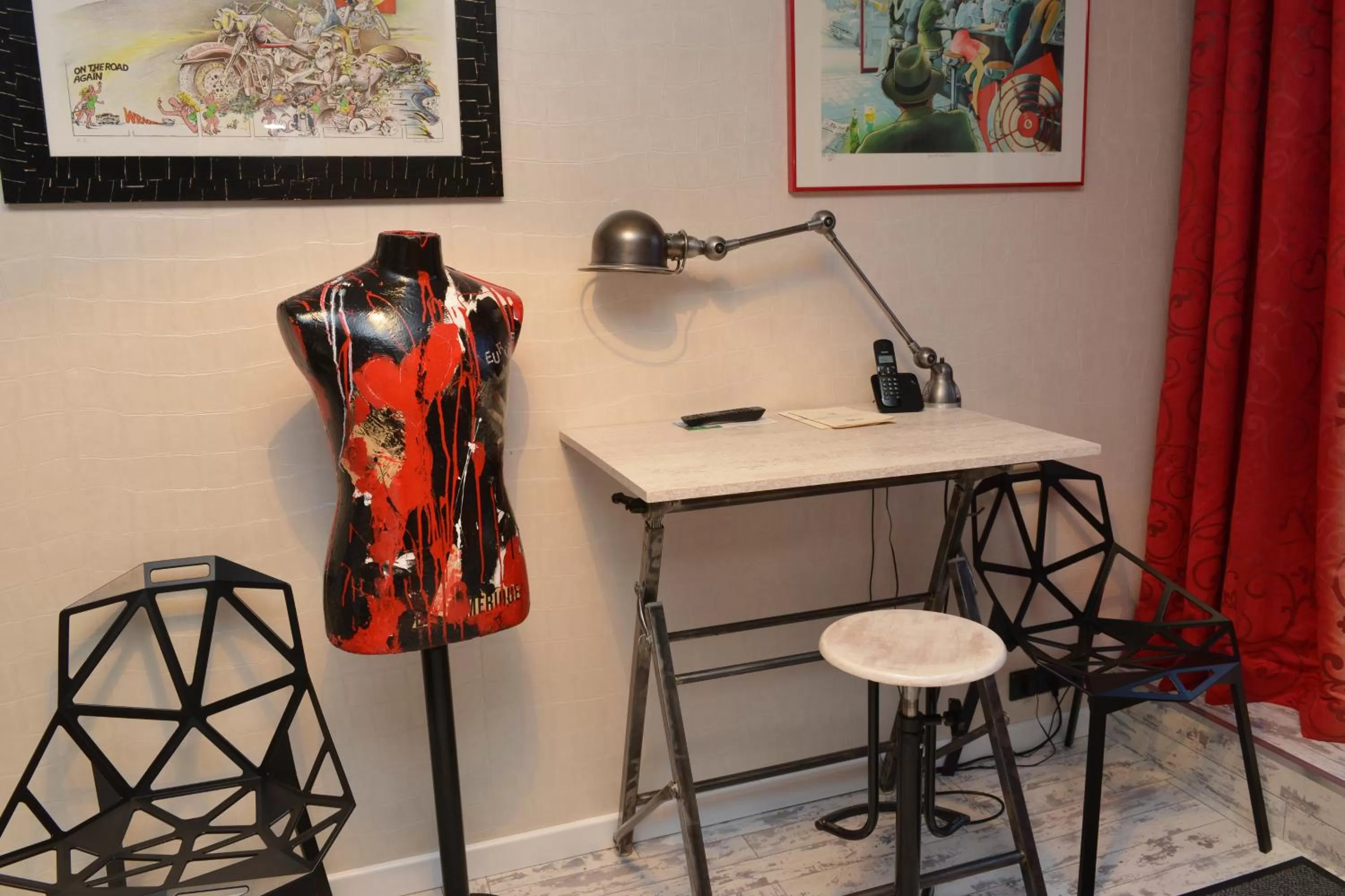 Decorative detail in Urban Style hotel de l'Europe