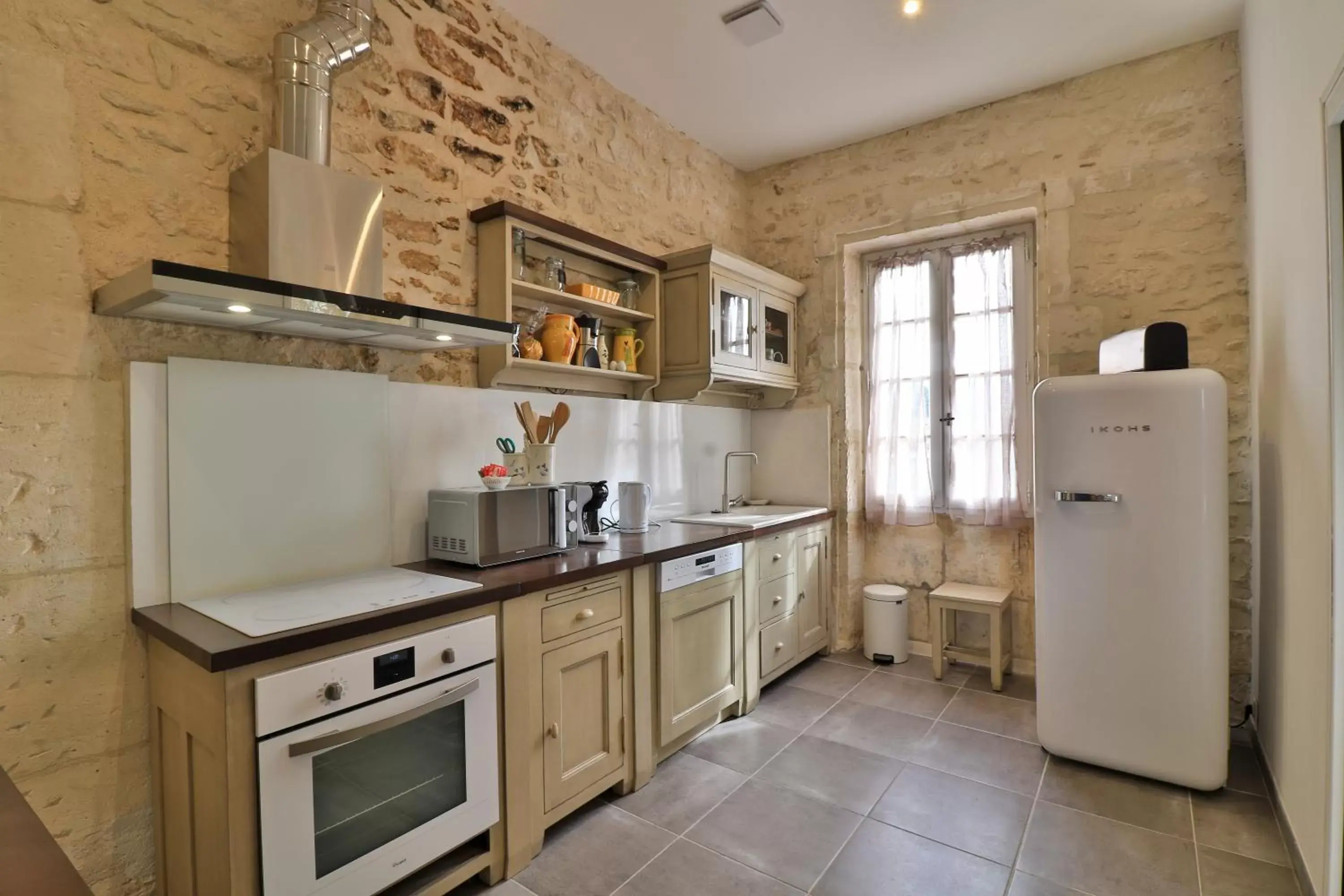 stove, Kitchen/Kitchenette in Mas des Tourterelles