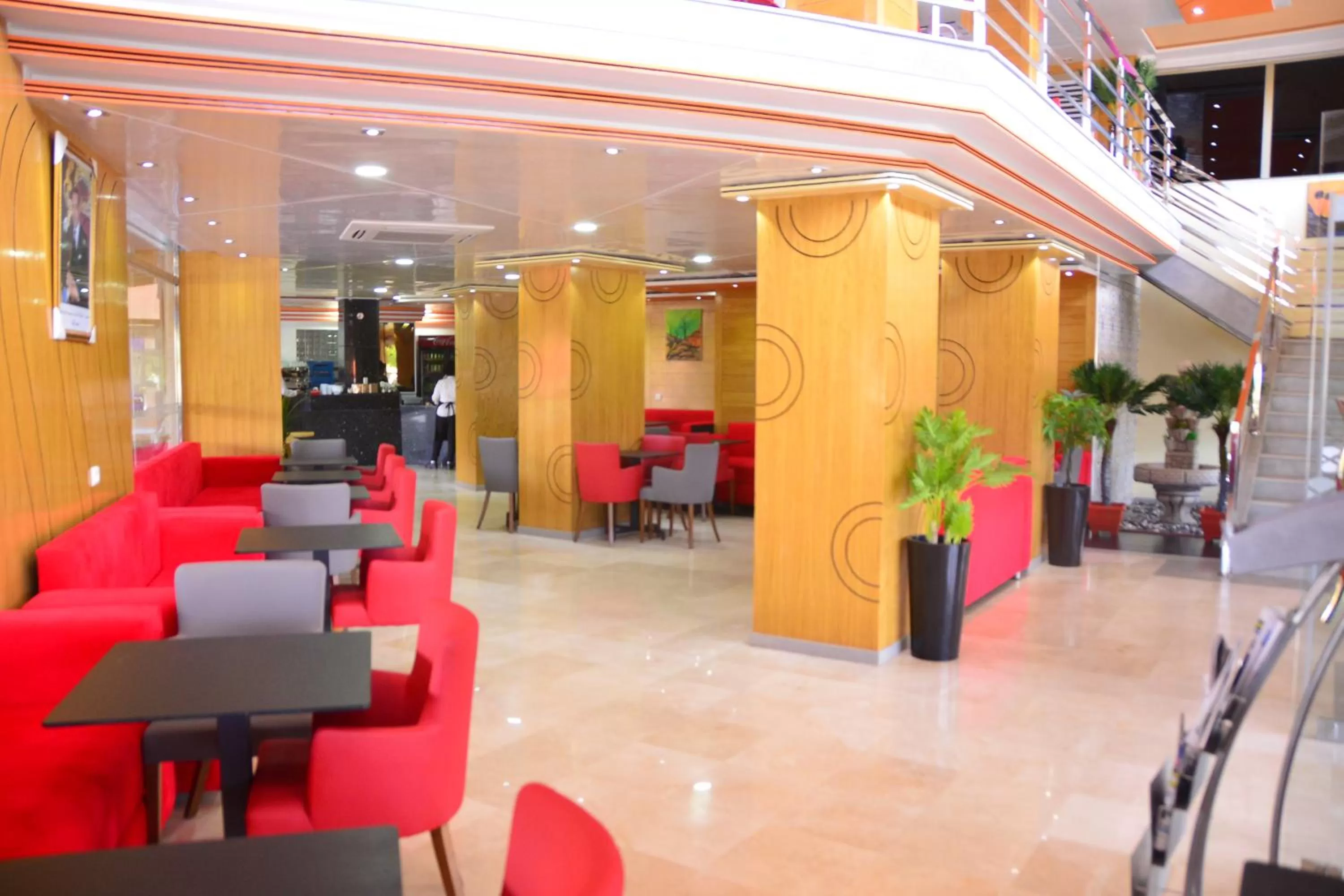 Hôtel Hadaik Ain Asserdoune