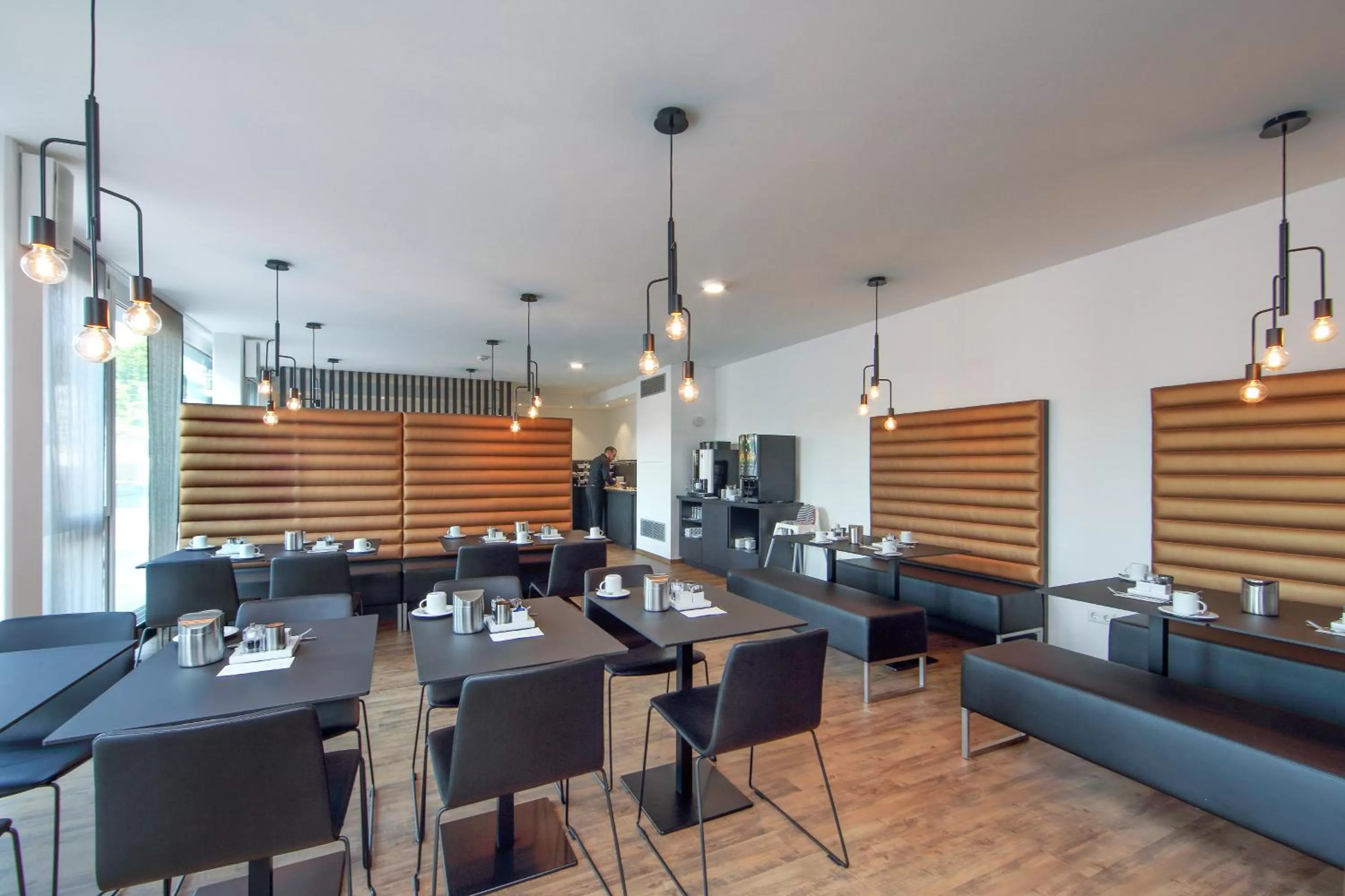 Restaurant/places to eat in Design & Lifestyle Hotel Estilo