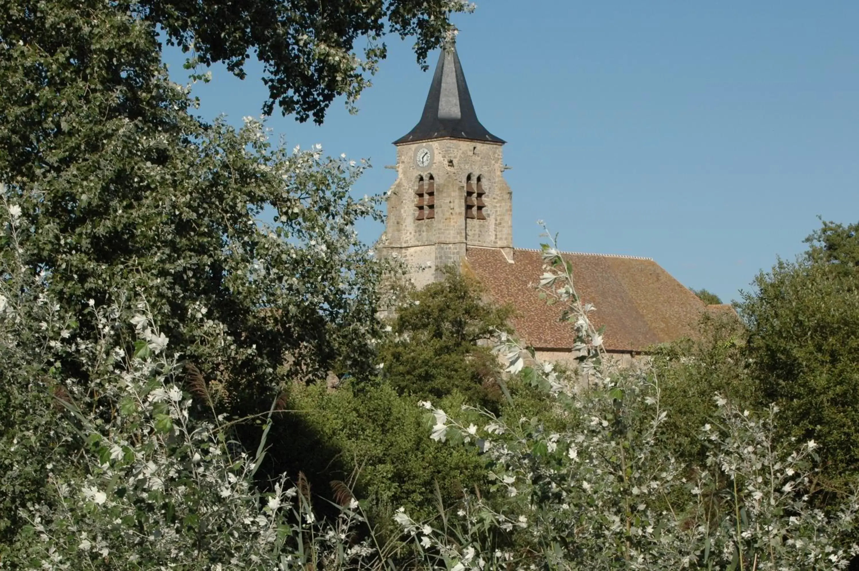 Nearby landmark in Le Logis d'Arniere