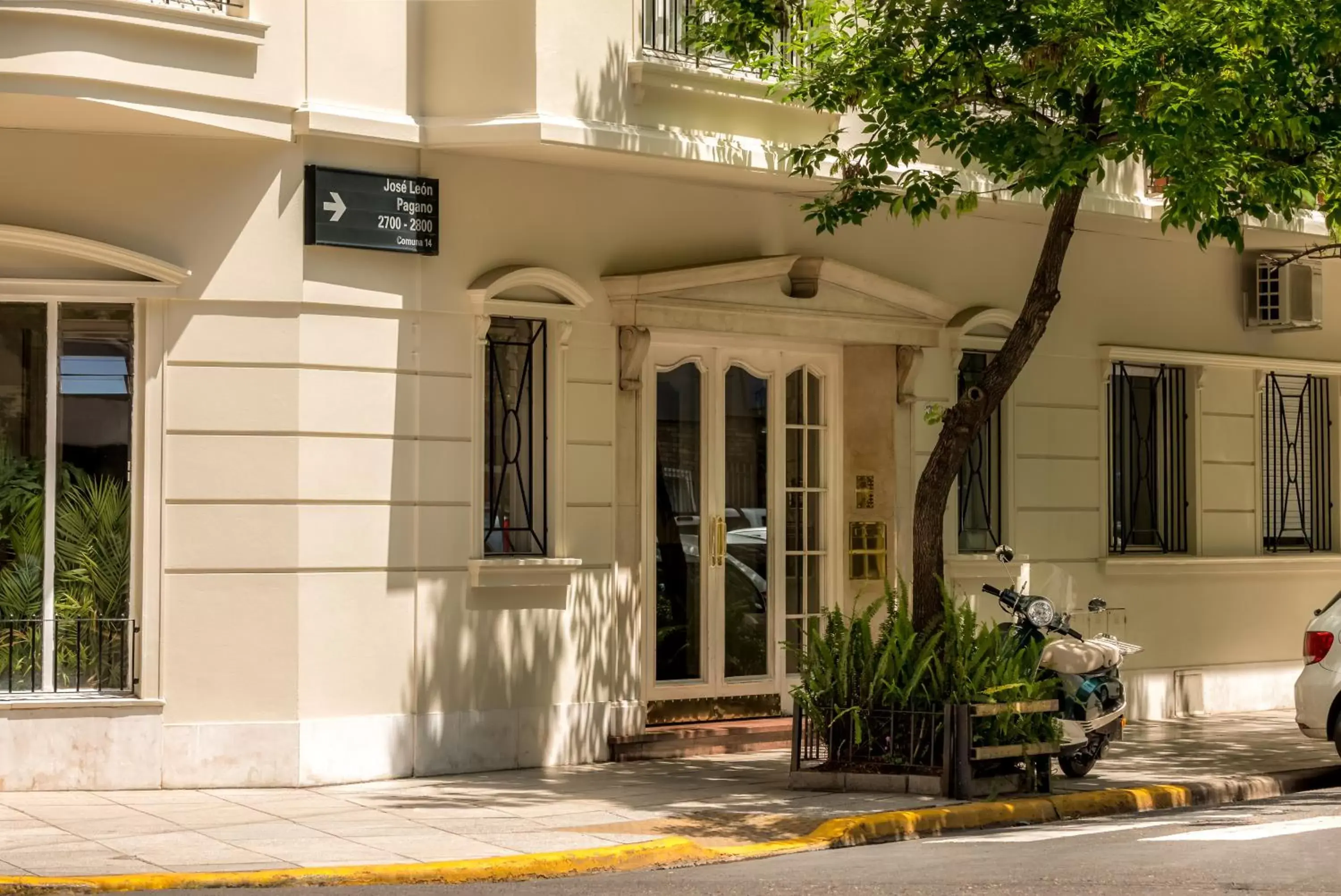 Neighbourhood in Up Recoleta Hotel