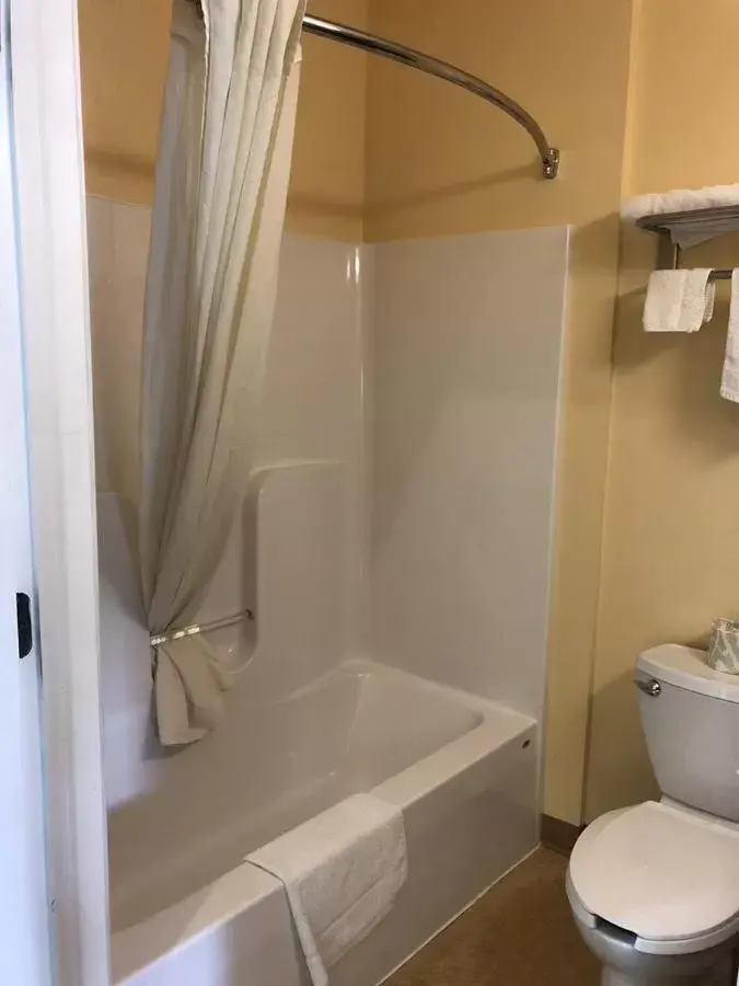 Bathroom in Budget Inn Williamsport