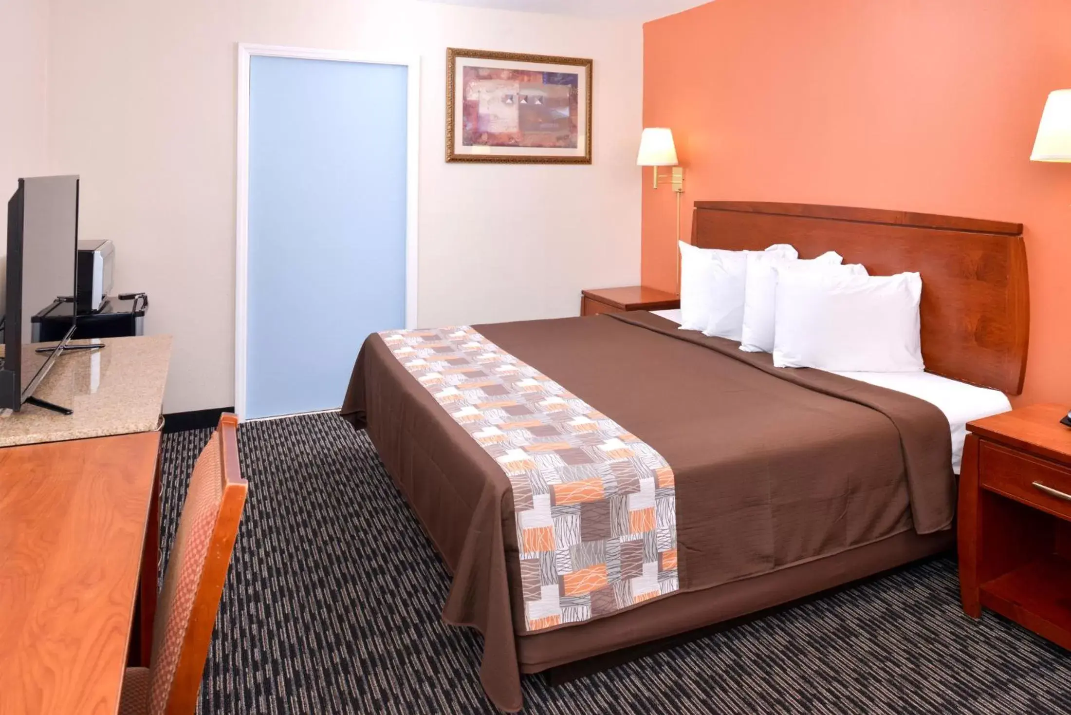 Bedroom, Bed in Americas Best Value Inn Sullivan