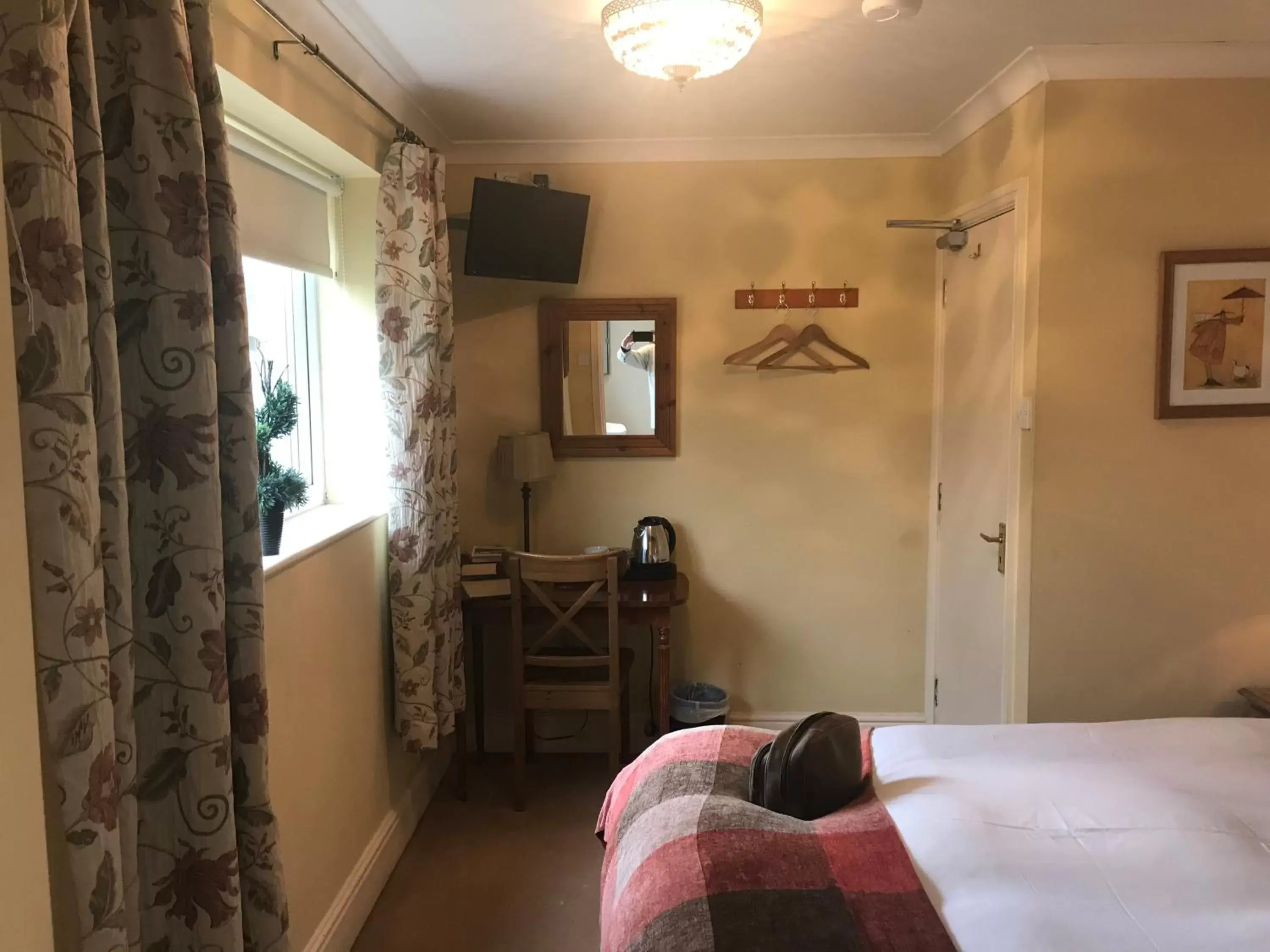 Bed in The Kings Arms (Scalford)