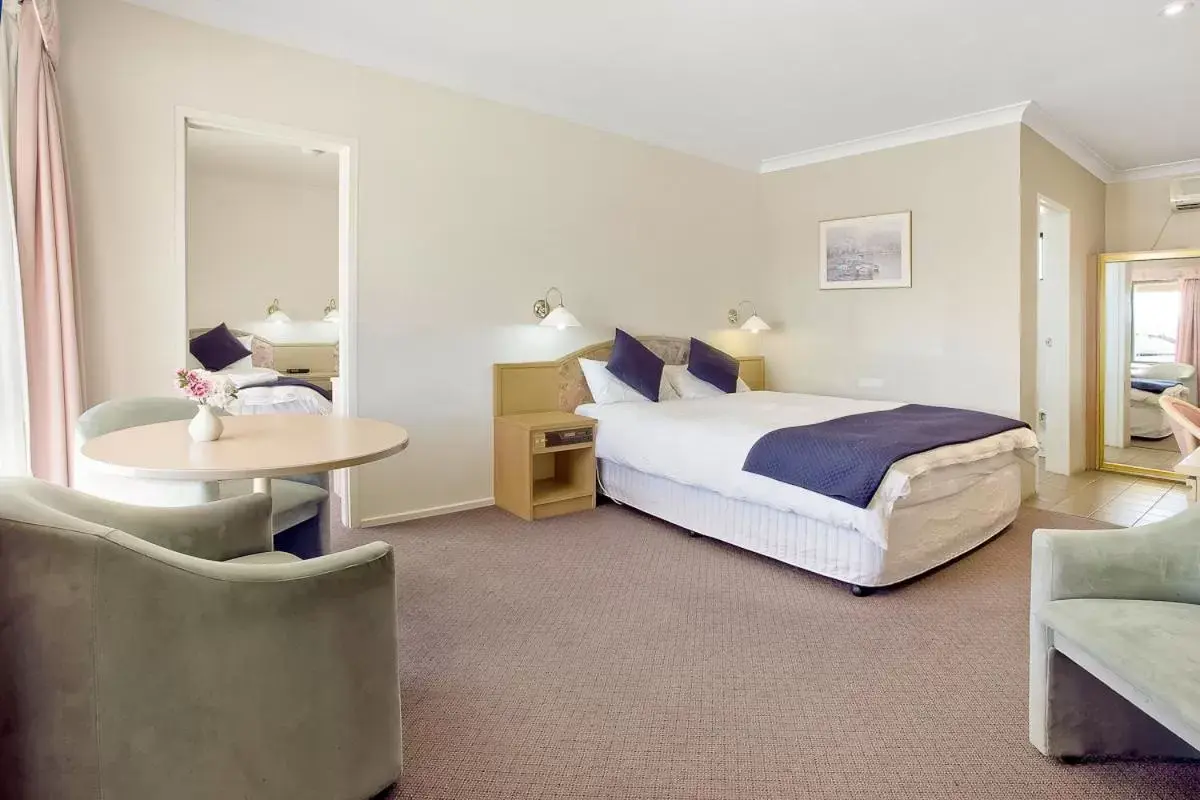 Day, Bed in Bega Village Motor Inn