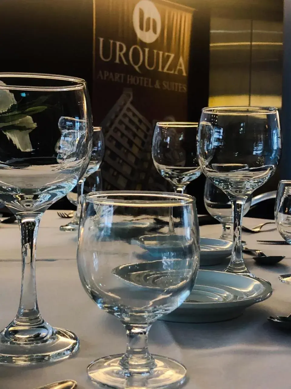 Restaurant/Places to Eat in Urquiza Apart Hotel & Suites