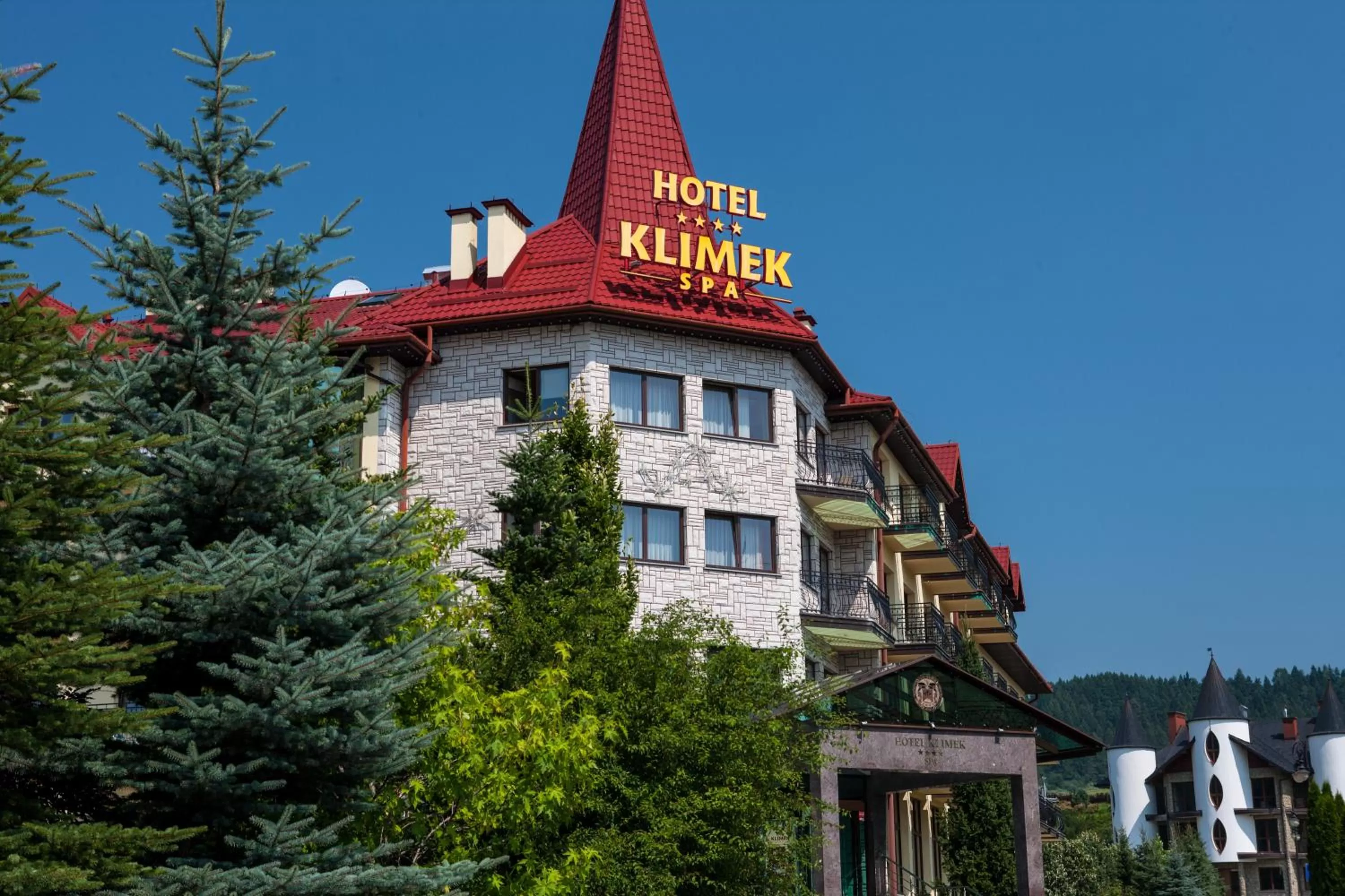 Property building in Hotel Klimek Spa