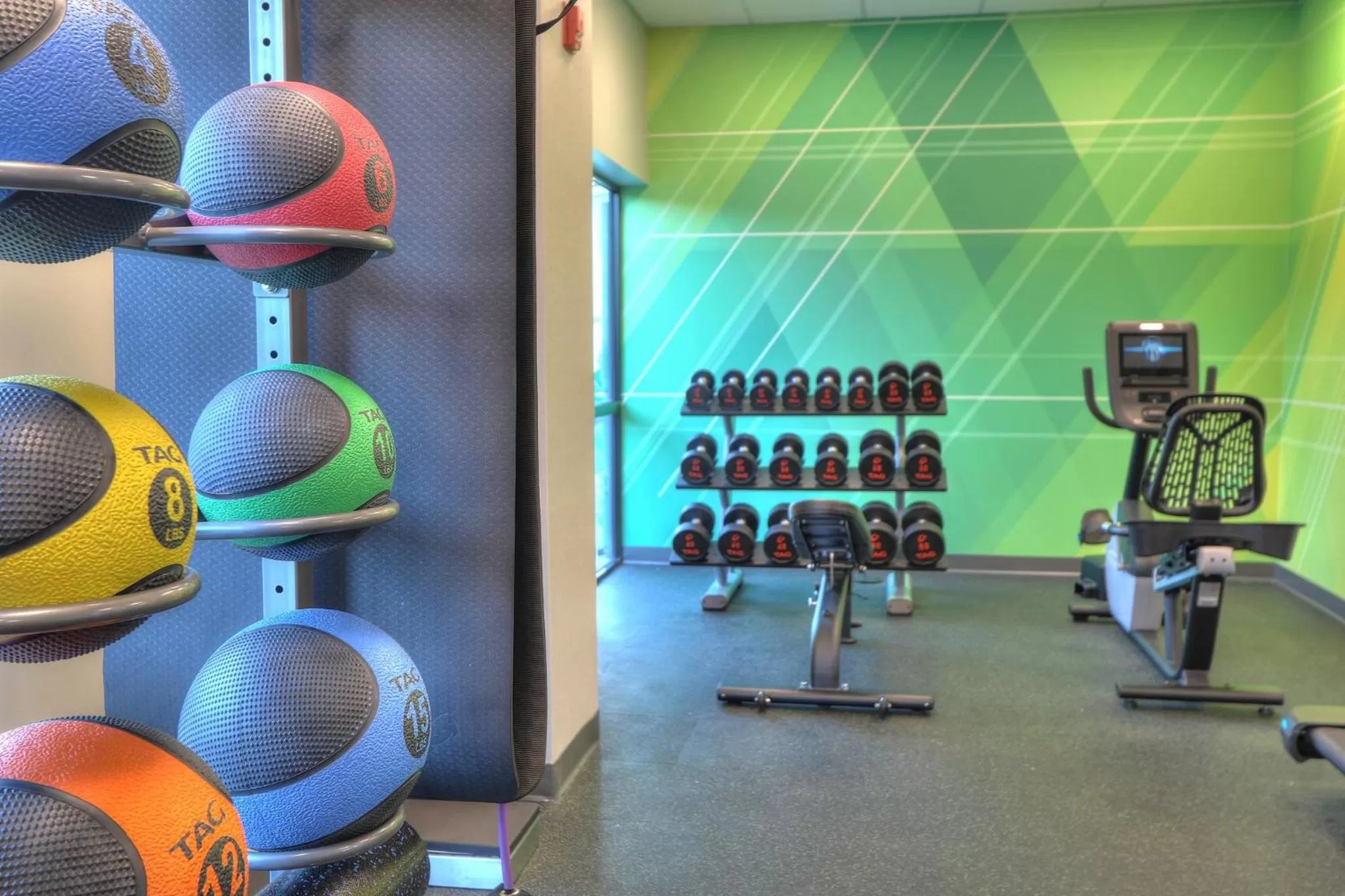 Fitness centre/facilities in Holiday Inn & Suites Pigeon Forge Convention Center by IHG